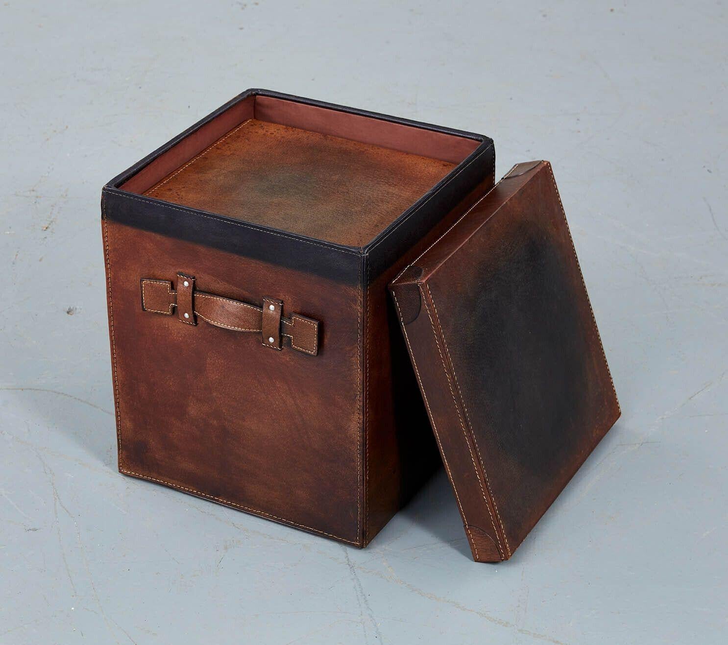 Set of Three English Nesting Leather Dispatch Boxes For Sale 2