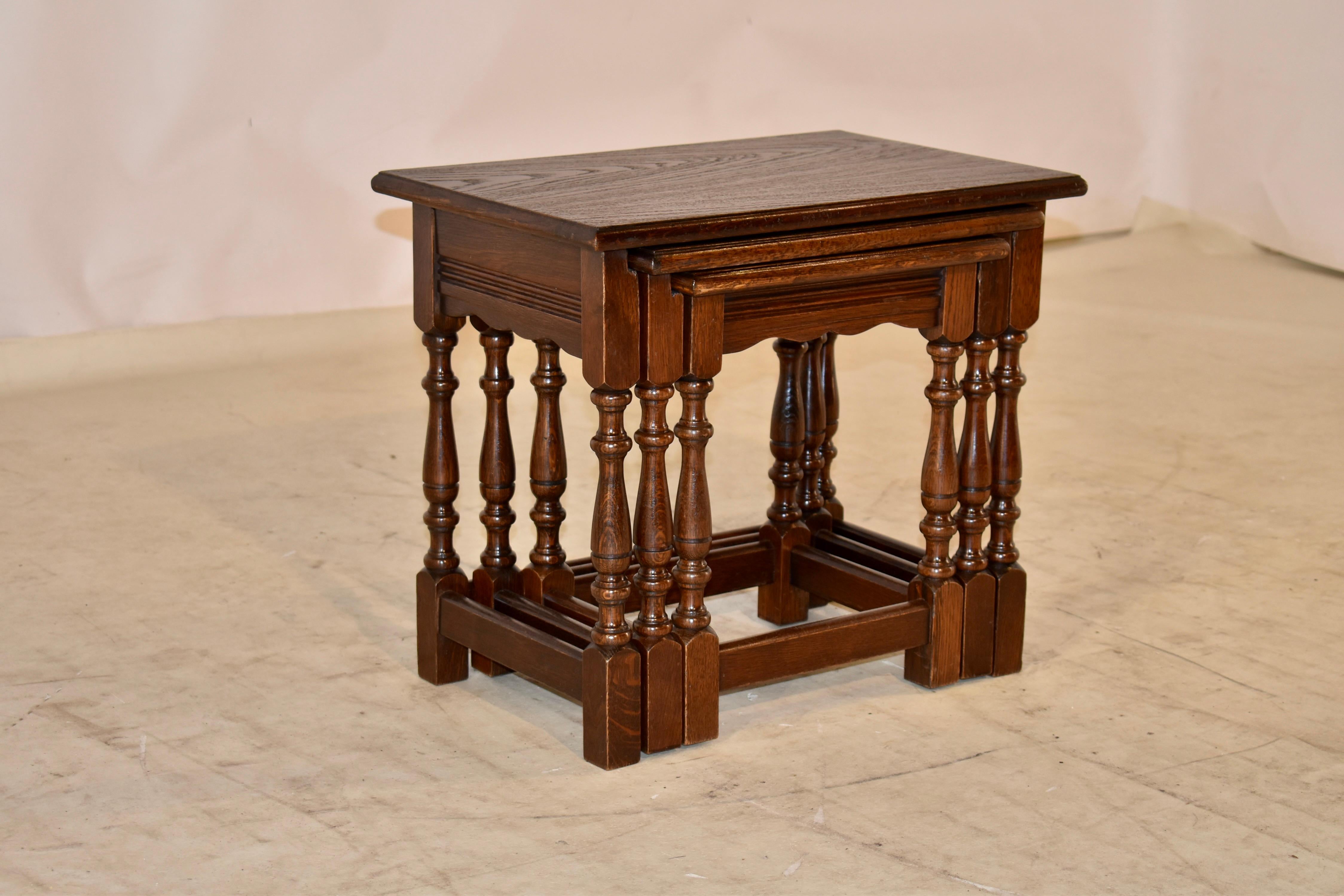 Edwardian Set of Three English Nesting Side Tables, c. 1900 For Sale