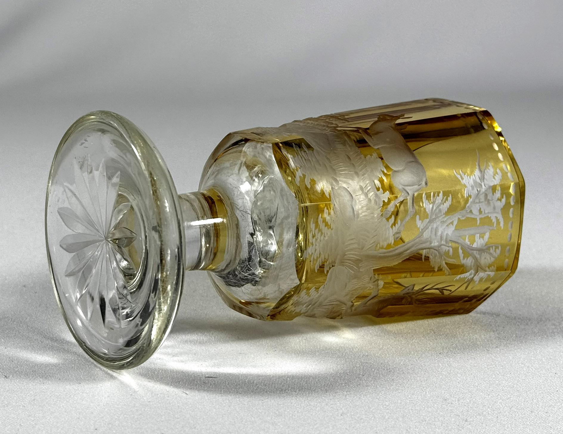 Set of three engraved goblets, cut with amber glaze, 20th century For Sale 12