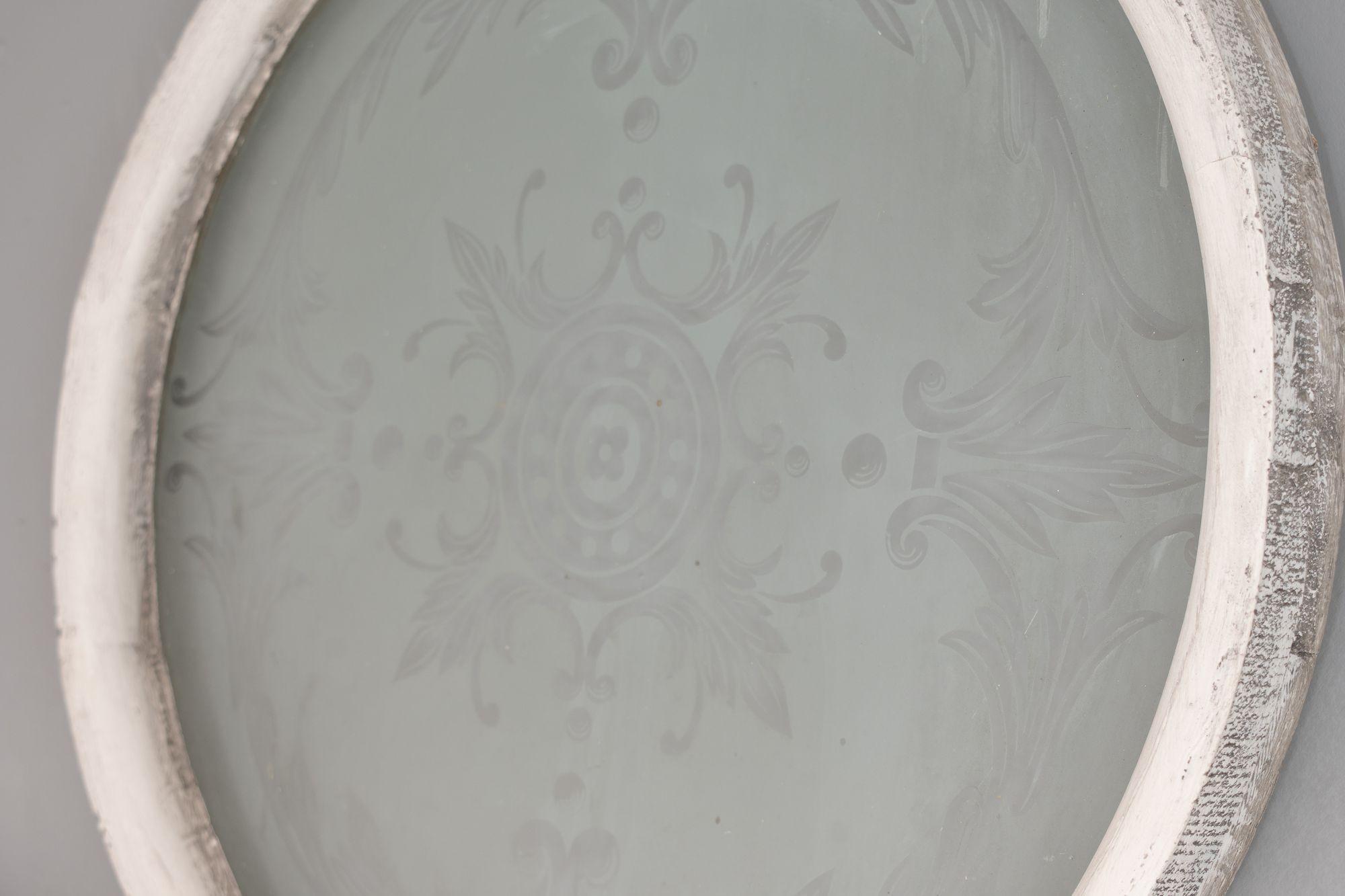 Set of Three Etched Glass Windows For Sale 4