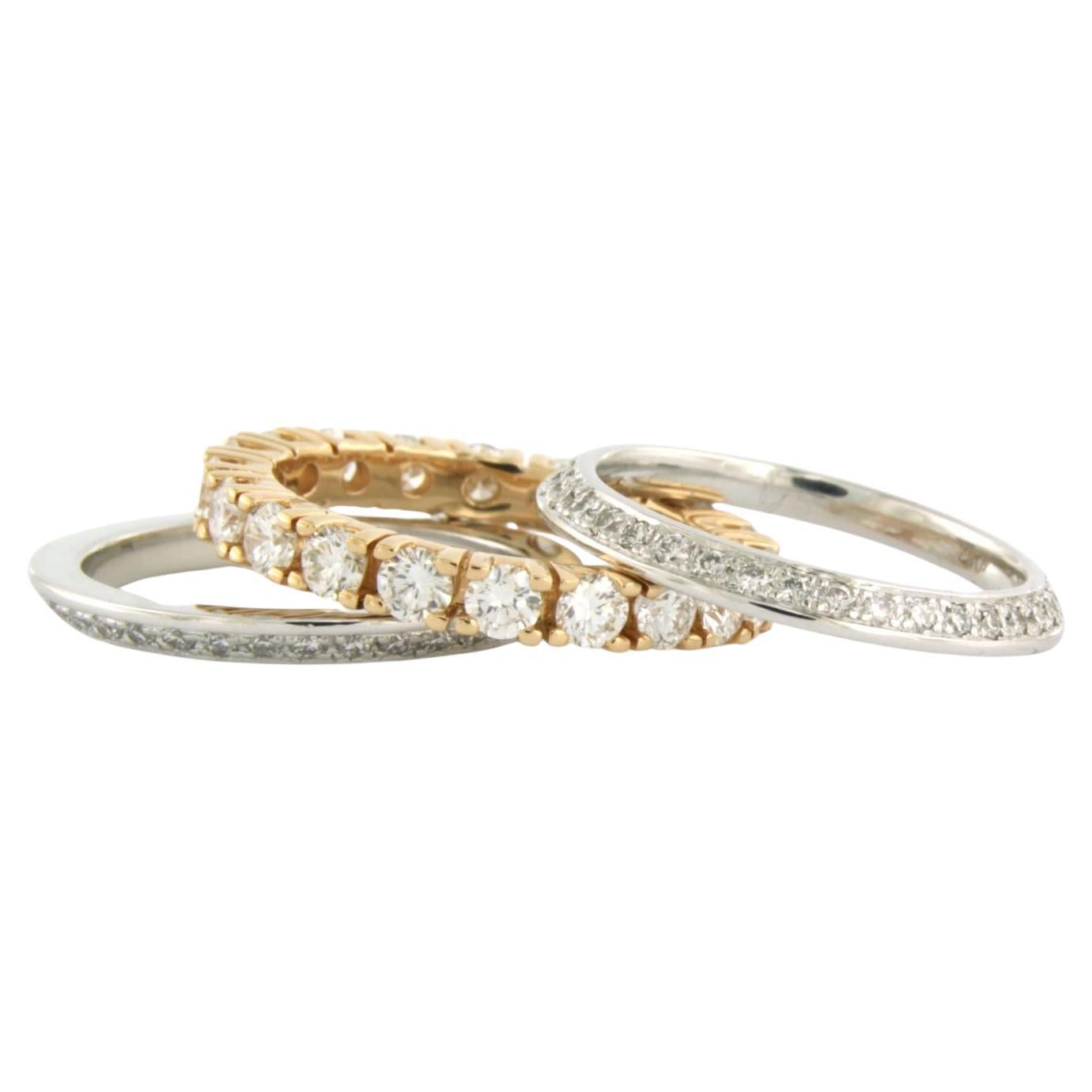 juego de tres anillos de eternidad con diamantes talla brillante de hasta 2,80 ct oro de 18k