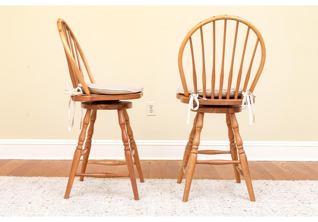 Set Of Three Finely Crafted Counter Stools By Tom Seely Furniture In Fair Condition For Sale In Bridgeport, CT