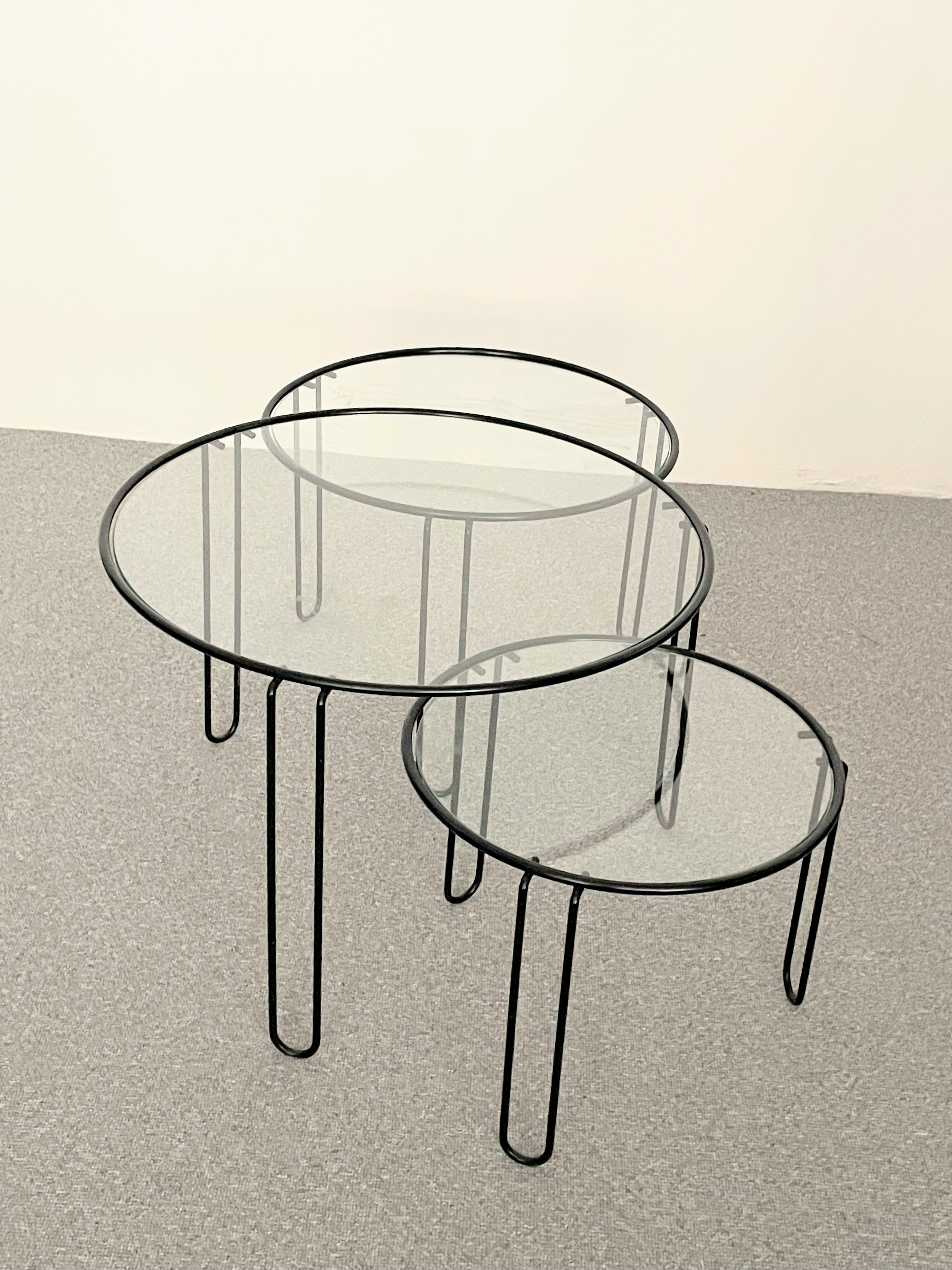 Modern Set of Three Fly Line Round Wire Nesting Tables, Italy, 1970s
