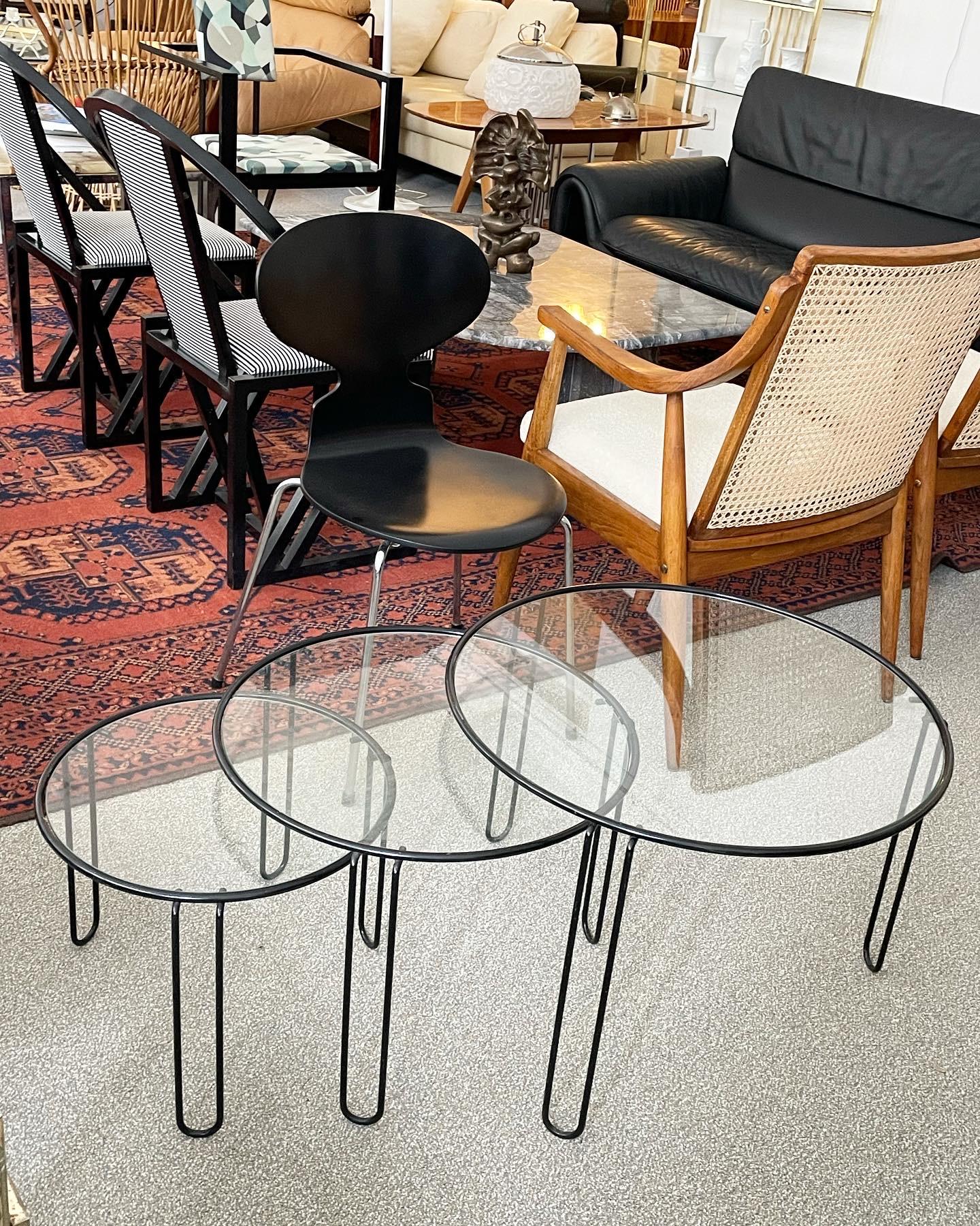 Set of Three Fly Line Round Wire Nesting Tables, Italy, 1970s In Good Condition In Debrecen-Pallag, HU