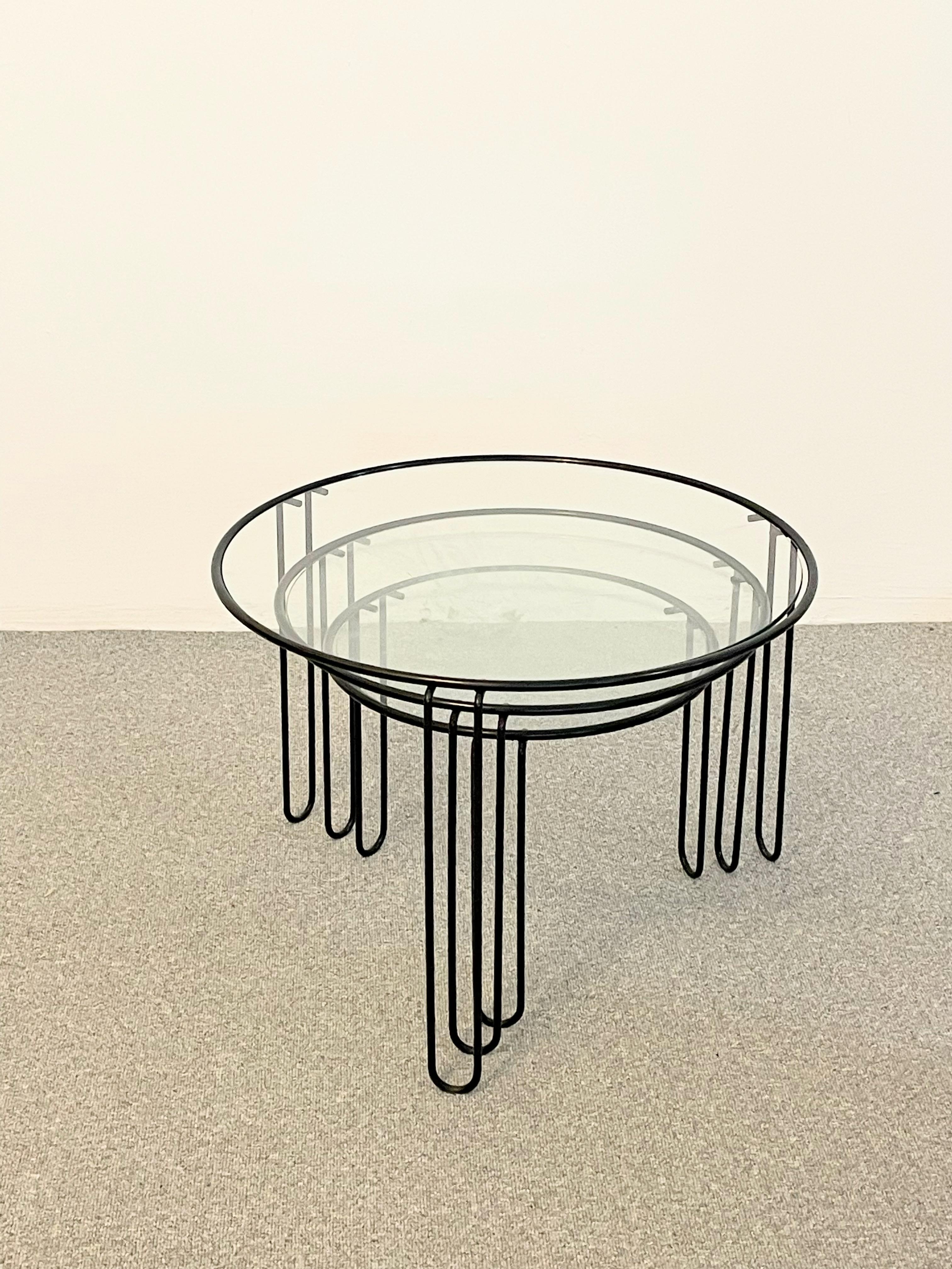 Set of Three Fly Line Round Wire Nesting Tables, Italy, 1970s 2