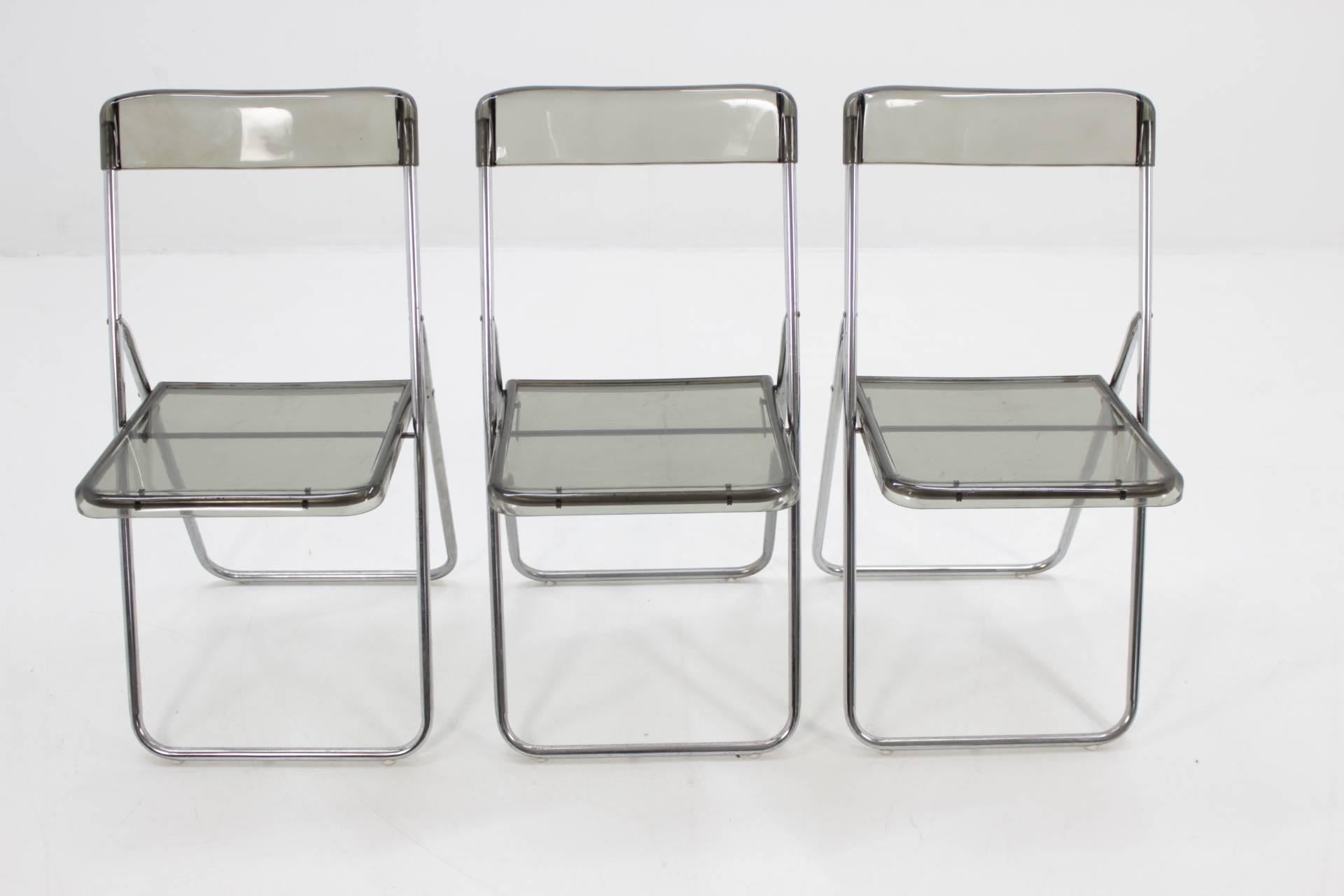Set of three folding midcentury chairs from Sweden, 1970s. Very practical.