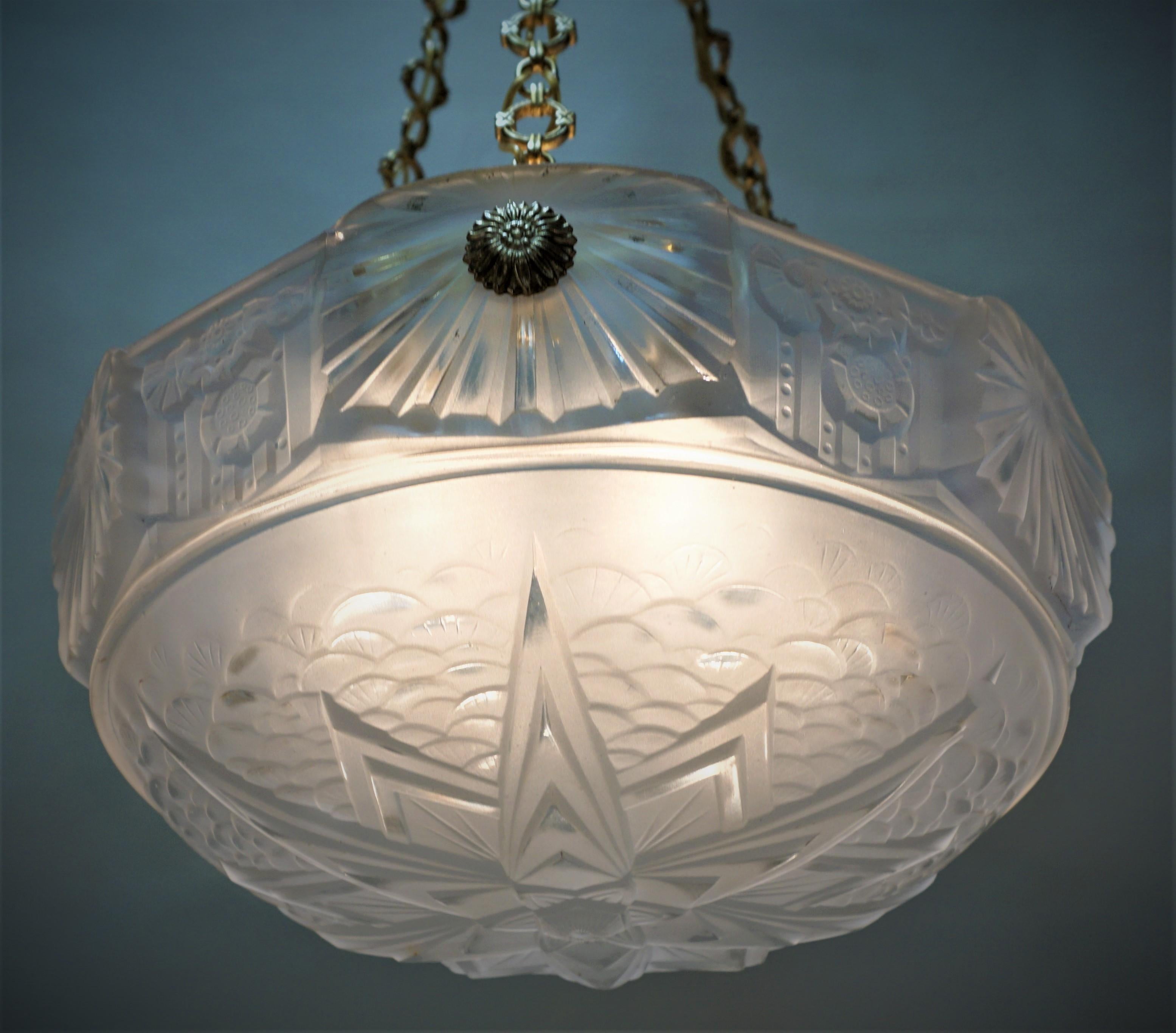 Set of Three French Art Deco Chandeliers by Muller Freres In Good Condition In Fairfax, VA