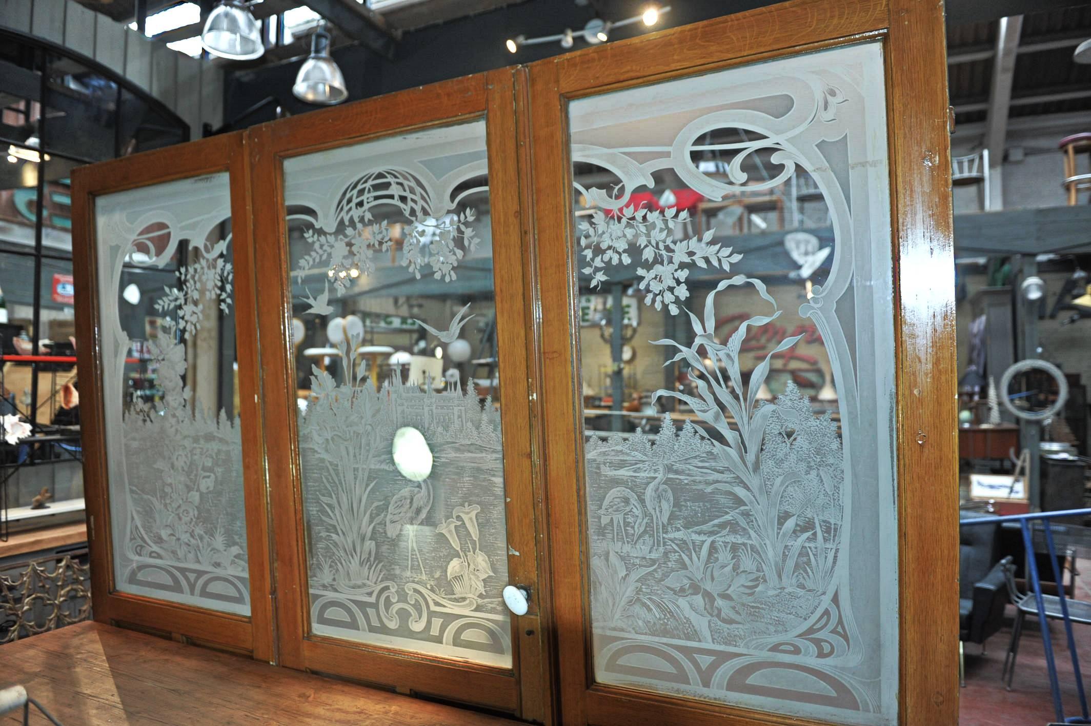 Set of Three French Art Nouveau Craved Glass Inside Doors, circa 1900 4