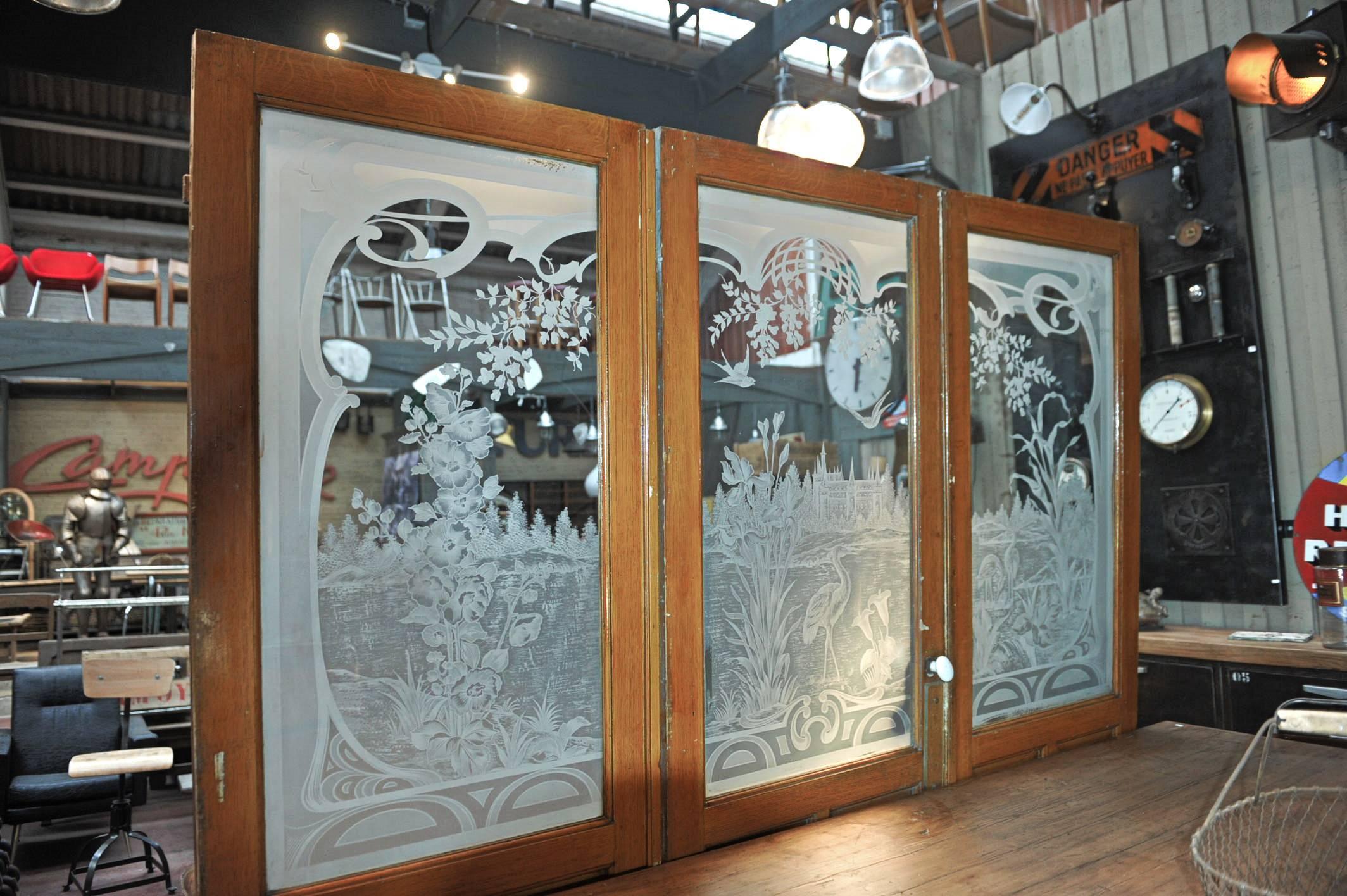 Set of Three French Art Nouveau Craved Glass Inside Doors, circa 1900 6