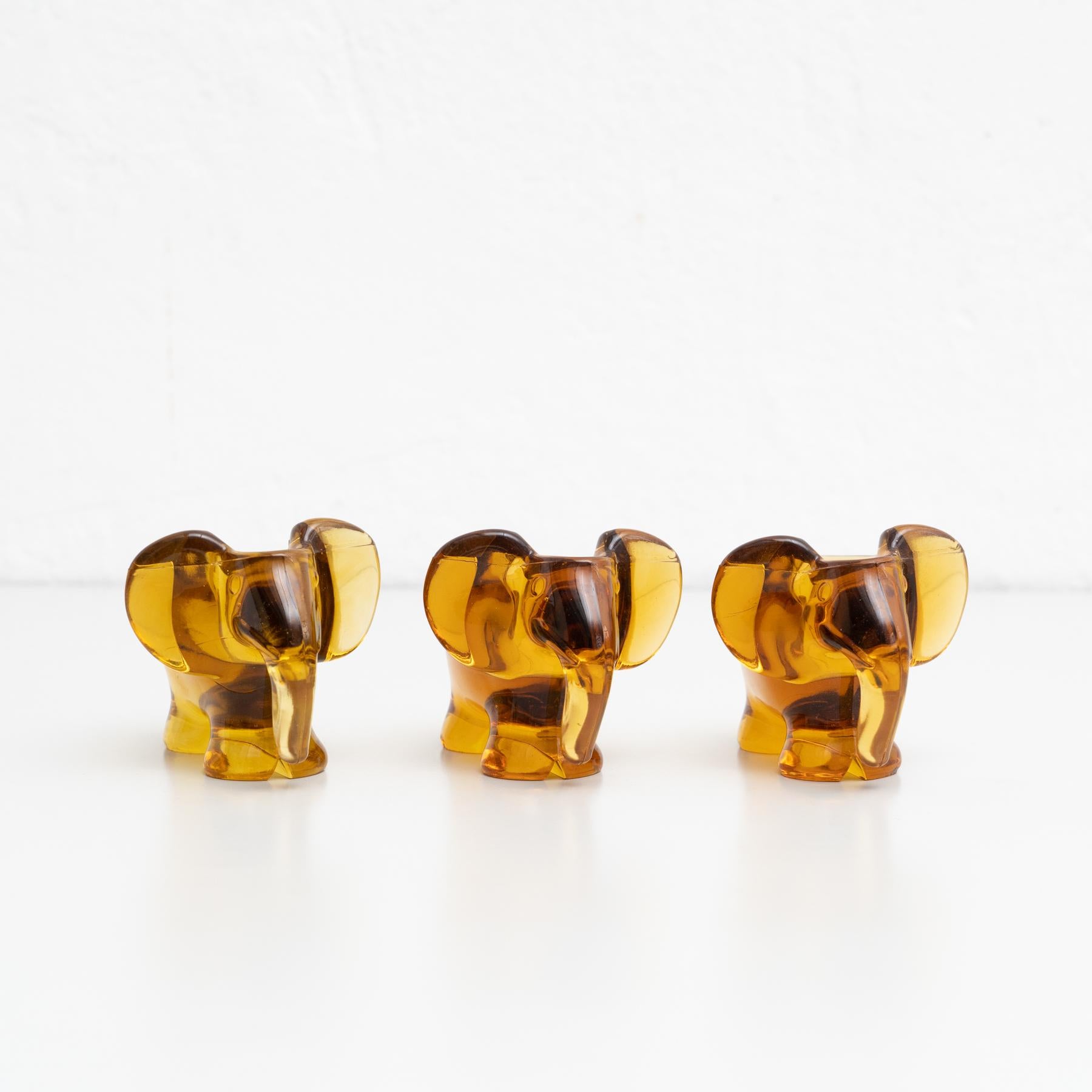 Set of three crystal elephants. 

By unknown manufacturer, France, circa 1960.

In original condition, with minor wear consistent of age and use, preserving a beautiful patina.

Material:
Glass.
 