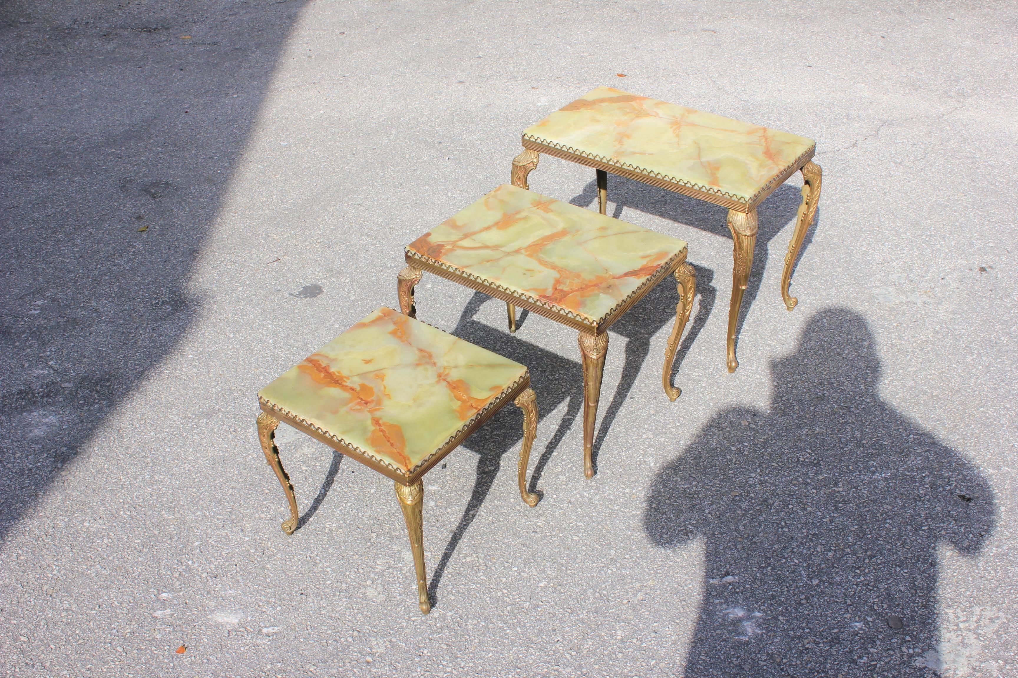 Set of Three French Maison Jansen Bronze Onyx Top Nesting Tables, circa 1940s In Excellent Condition In Hialeah, FL