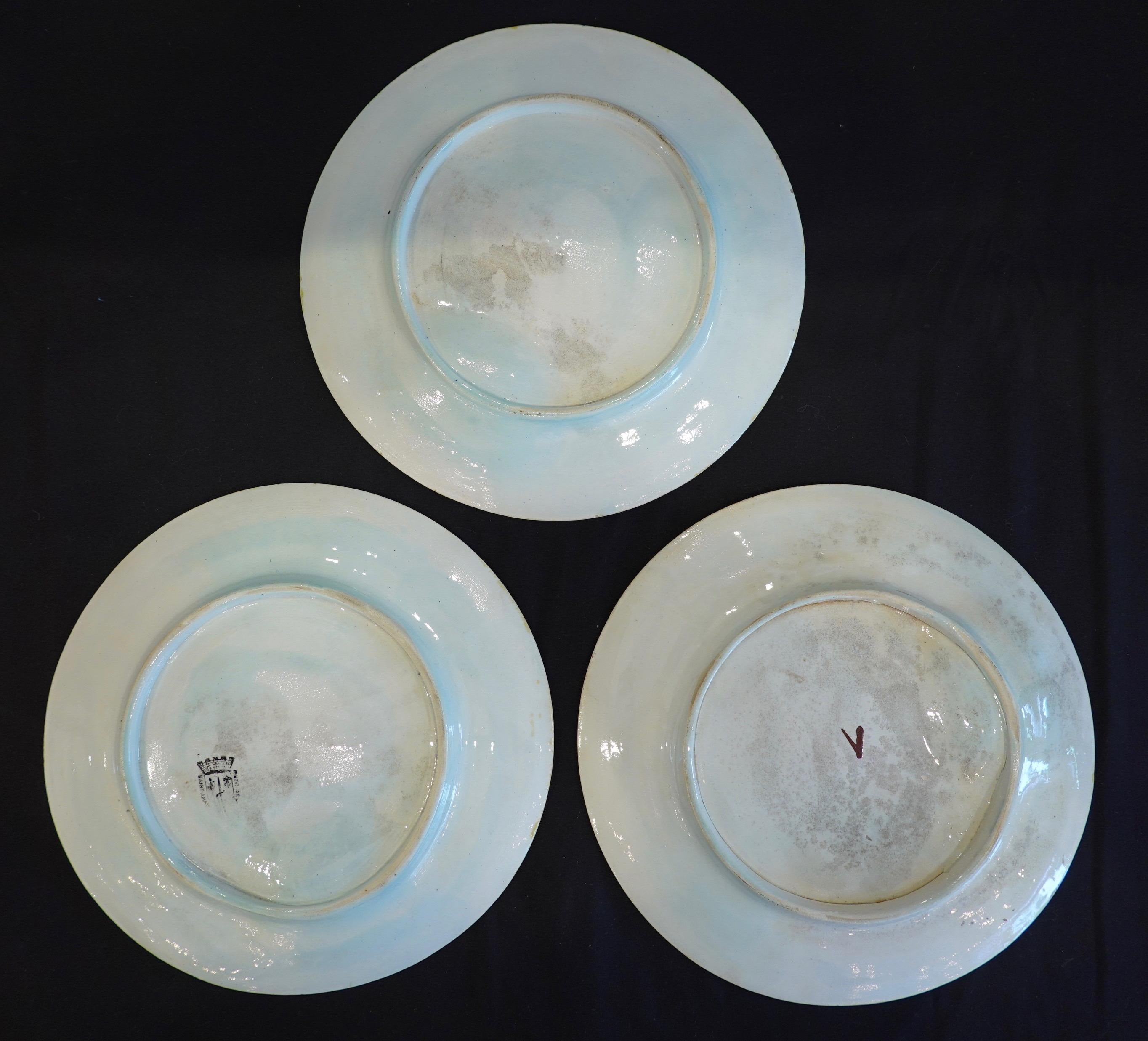 Set of Three French Majolica Asparagus Plates by Saint Amand For Sale 1