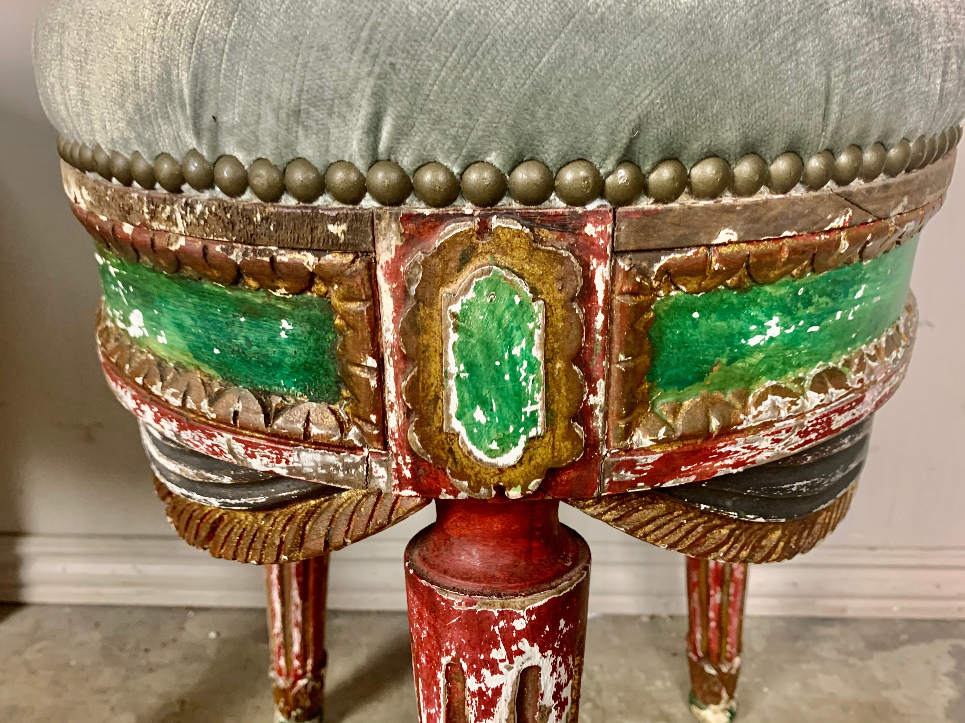 Set of Three French Painted Stools with Swags In Distressed Condition For Sale In Los Angeles, CA