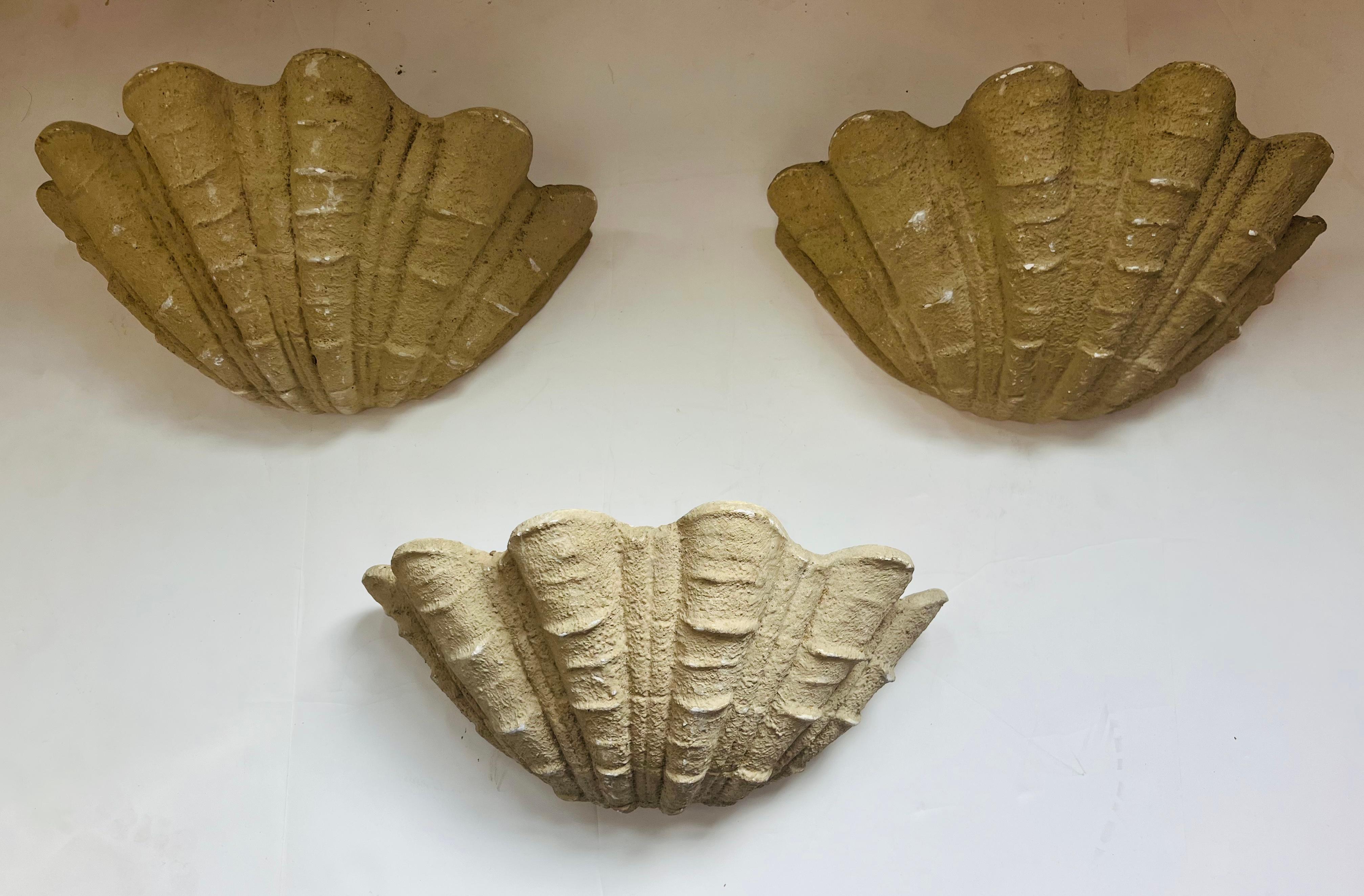 Mid-20th Century Set of Three French Serge Roche 1930s Oyster Shell Wall Lamps For Sale