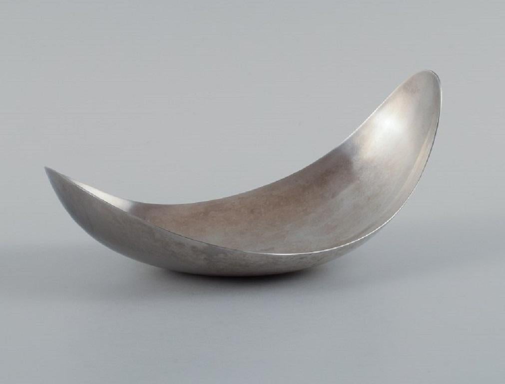 Ensemble de trois bols Leaf de Georg Jensen en acier inoxydable. Fin des années 1900. Bon état - En vente à Copenhagen, DK