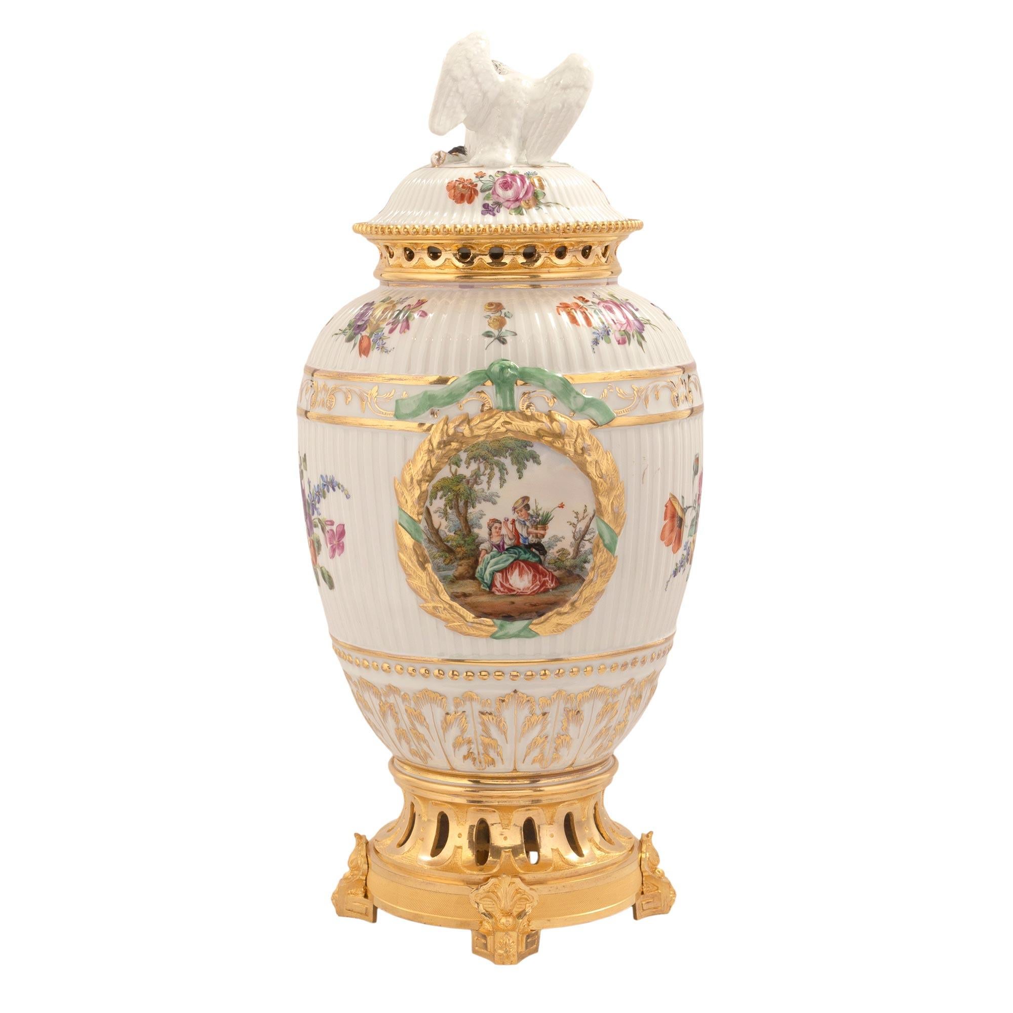 Set of Three German 19th Century KPM Porcelain Garniture Set For Sale 1