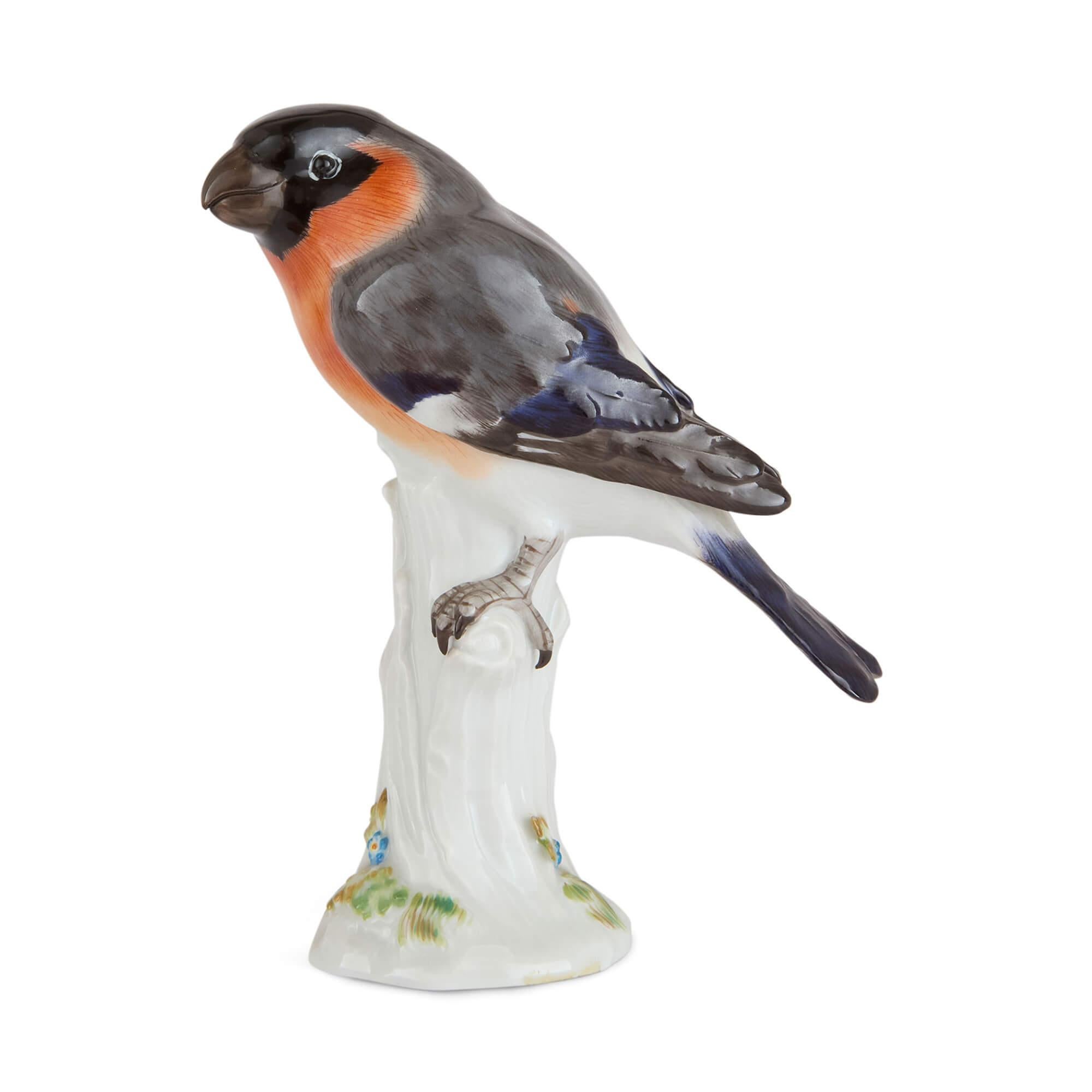 Set di tre figure di uccelli in porcellana tedesca di Meissen Porcelain In condizioni buone in vendita a London, GB