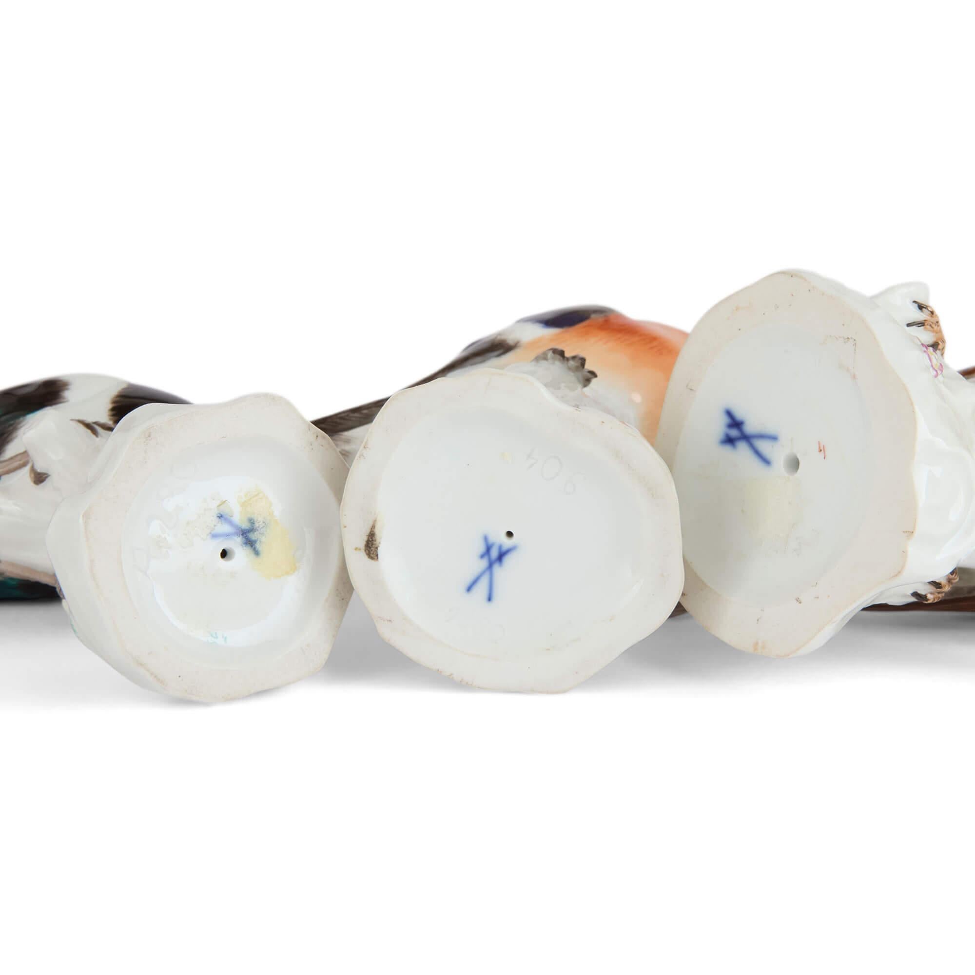 Porcellana Set di tre figure di uccelli in porcellana tedesca di Meissen Porcelain in vendita