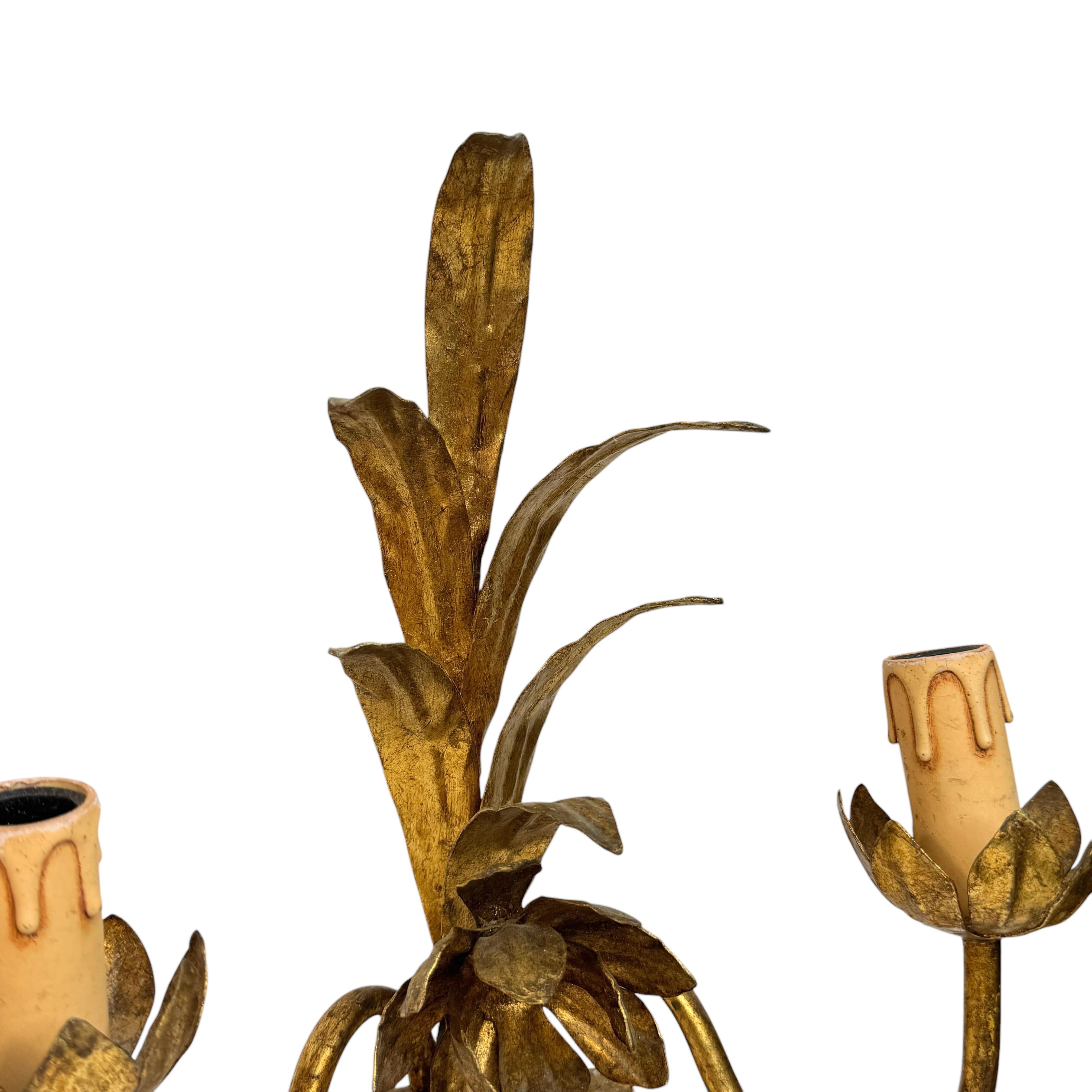 Ensemble de trois appliques à deux lumières Tole Hollywood Regency Vintage en vente 7
