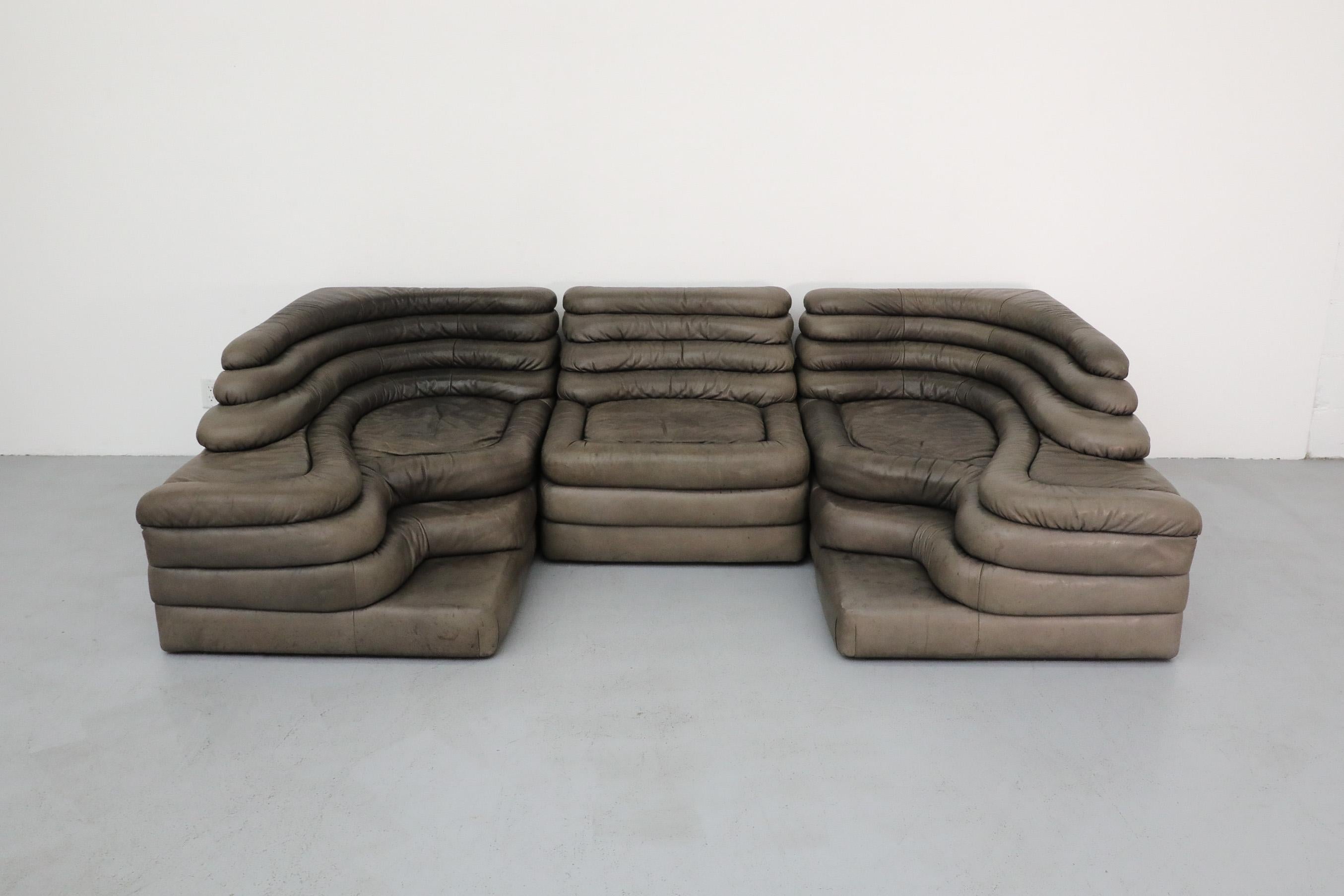 Fin du 20e siècle Ensemble de trois canapés De Sede DS-1025 Terrazza en cuir gris par Ubald Klug, 1970