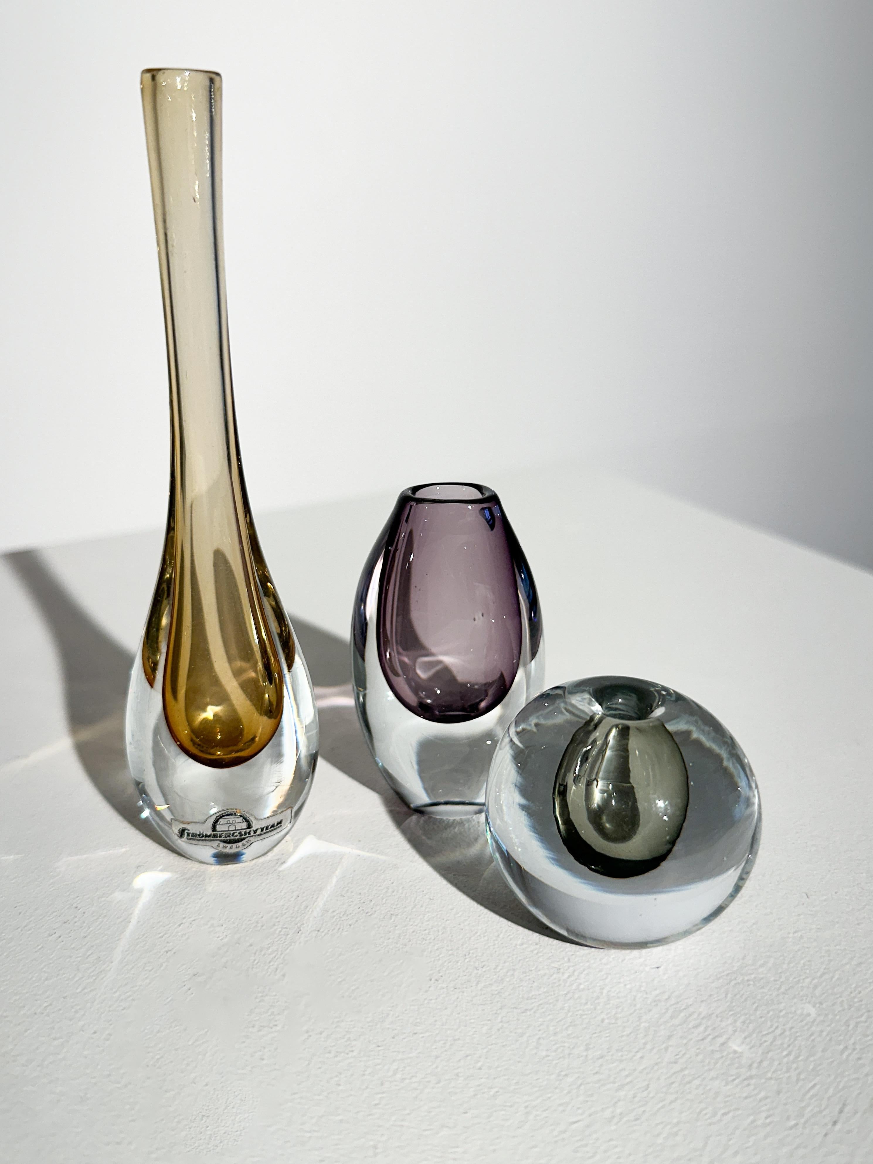 Mid-20th Century Set of Three Gunnar Nylund Miniature Vases Strömbergshyttan Glass Sweden 1960s