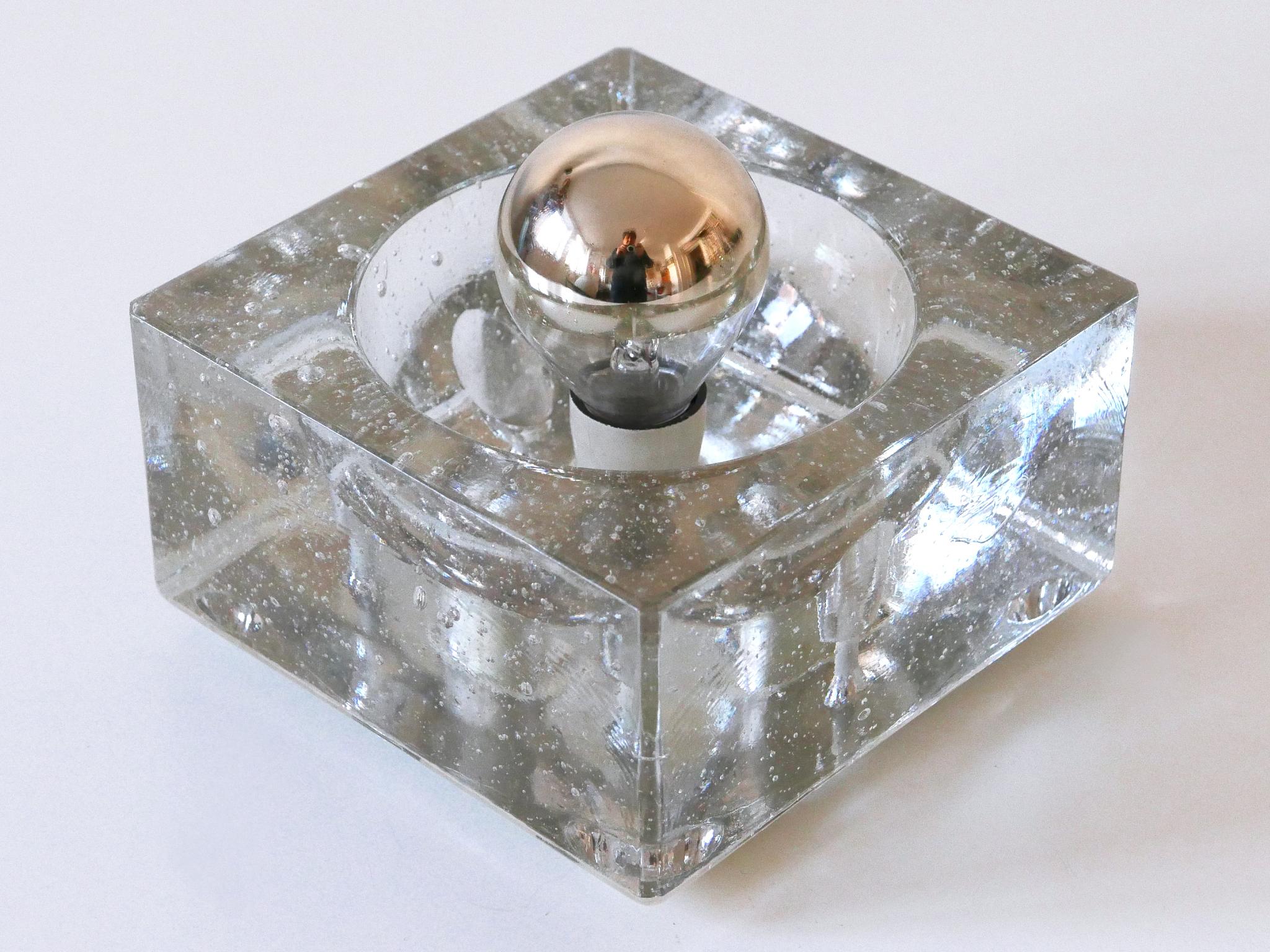 Set of Three Hand-Blown Ice-Glass Cube Sconces by Müller & Zimmer Germany 1970s For Sale 5