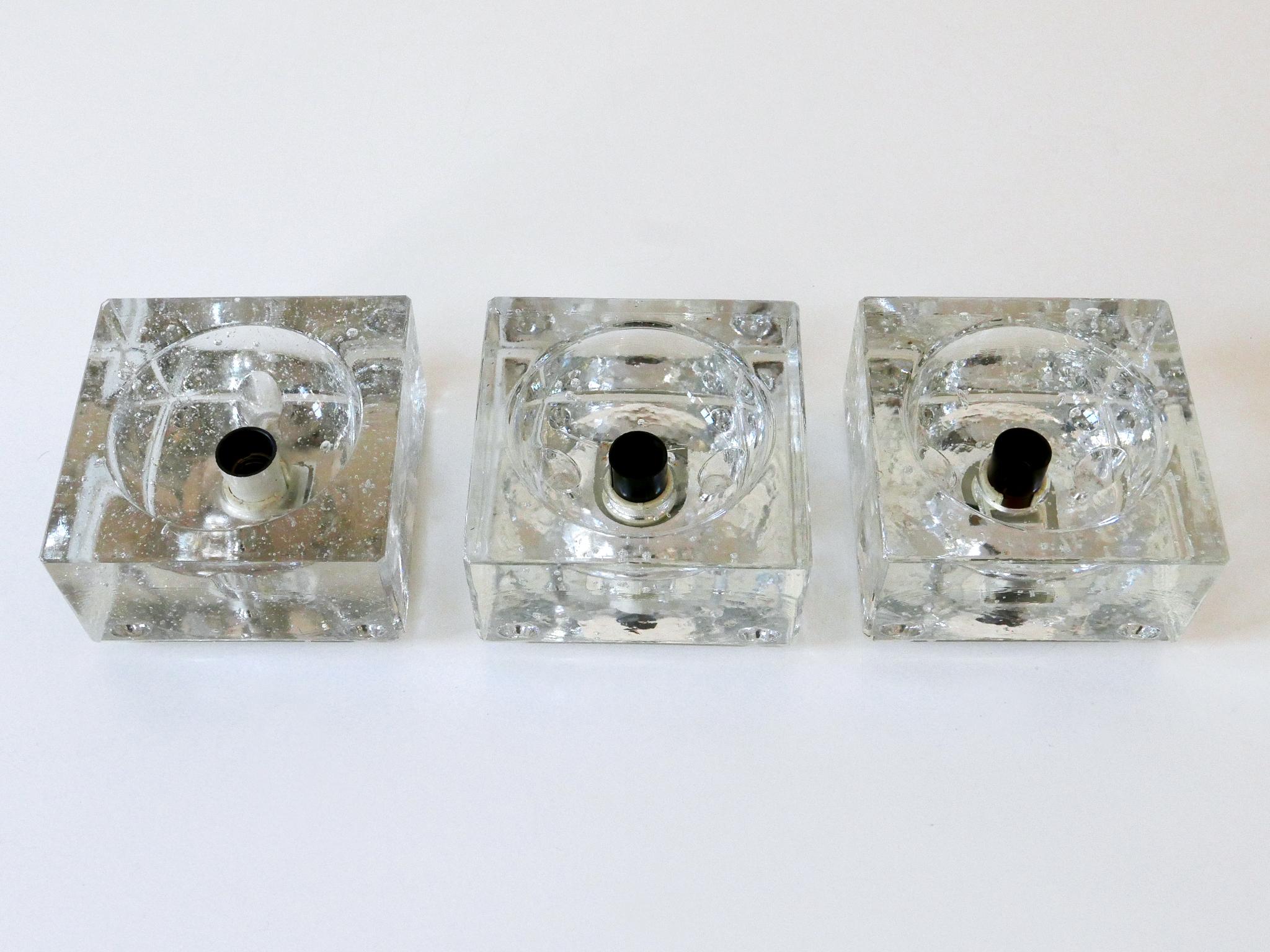 Set of Three Hand-Blown Ice-Glass Cube Sconces by Müller & Zimmer Germany 1970s For Sale 12