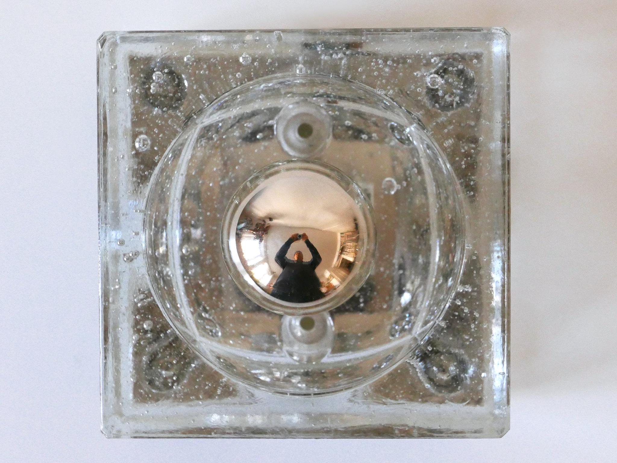 Late 20th Century Set of Three Hand-Blown Ice-Glass Cube Sconces by Müller & Zimmer Germany 1970s For Sale