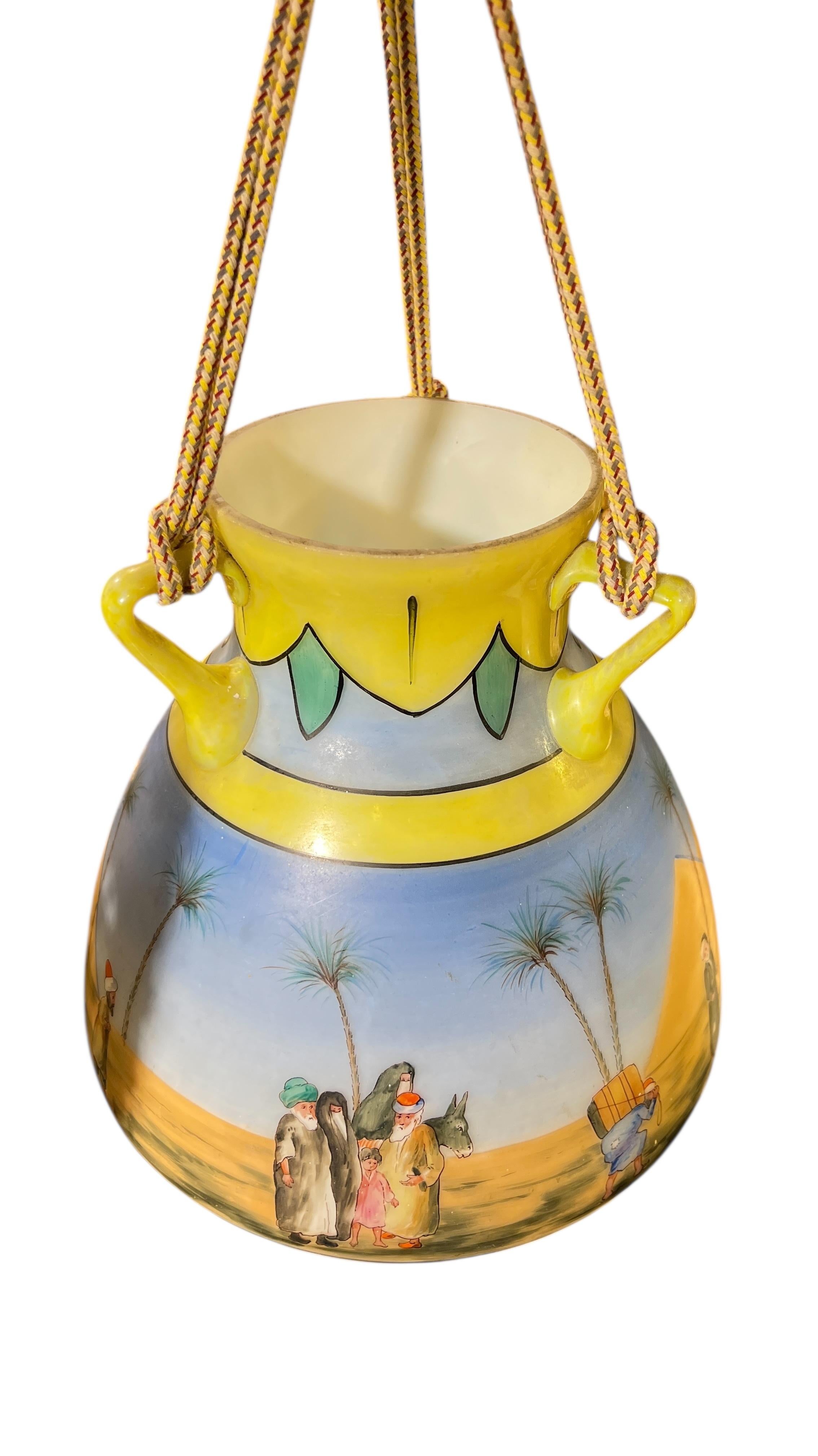 Mid-Century Modern Ensemble de trois lampes de mosquée en verre islamique peintes à la main en vente