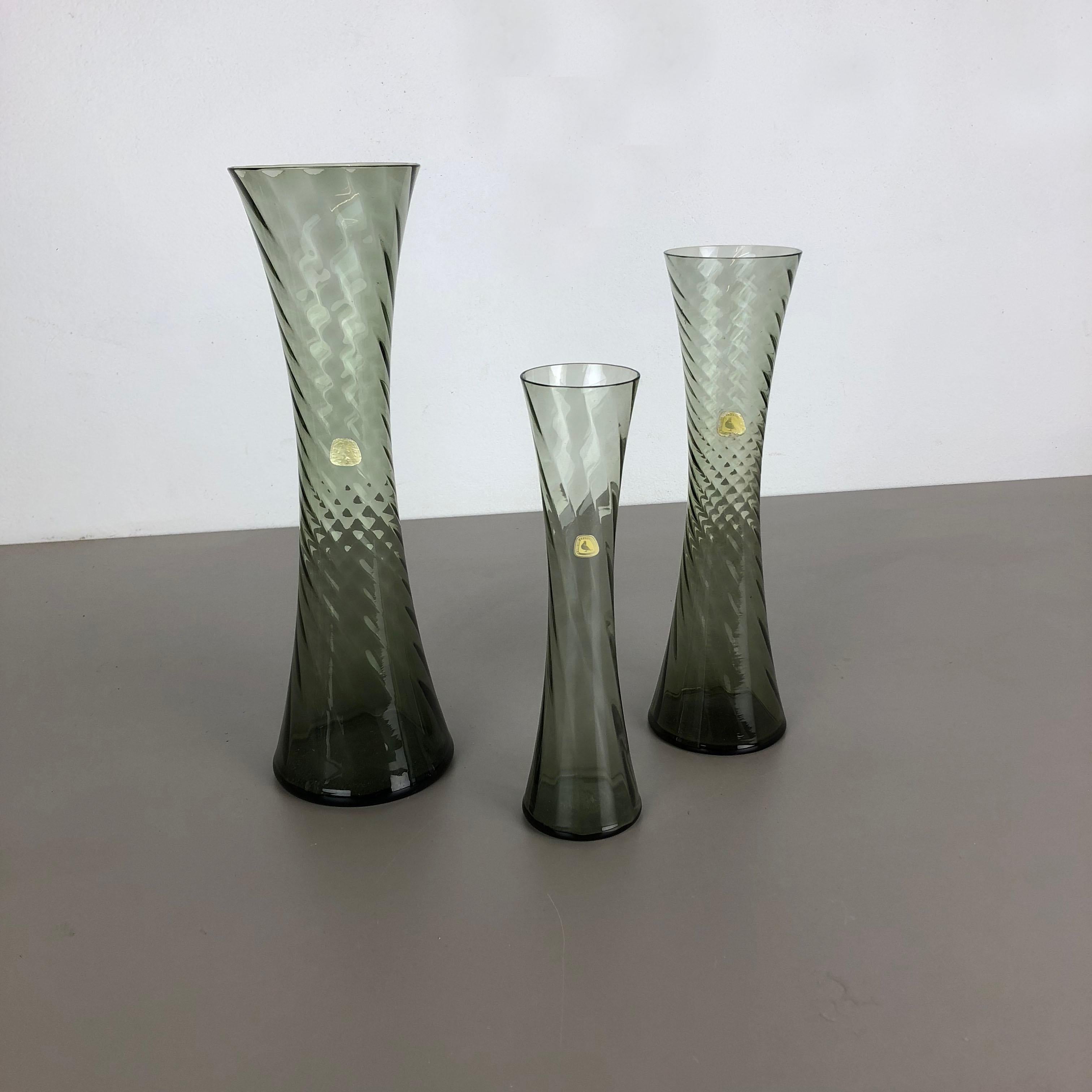 Article:

Set of three crystal vases

Producer:

Alfred Taube Kristallglasfabrik, Germany



Decade:

1960s


  

These original vintage vases was produced in the 1960s in Germany. It is made of handblown crystal glass, produced by