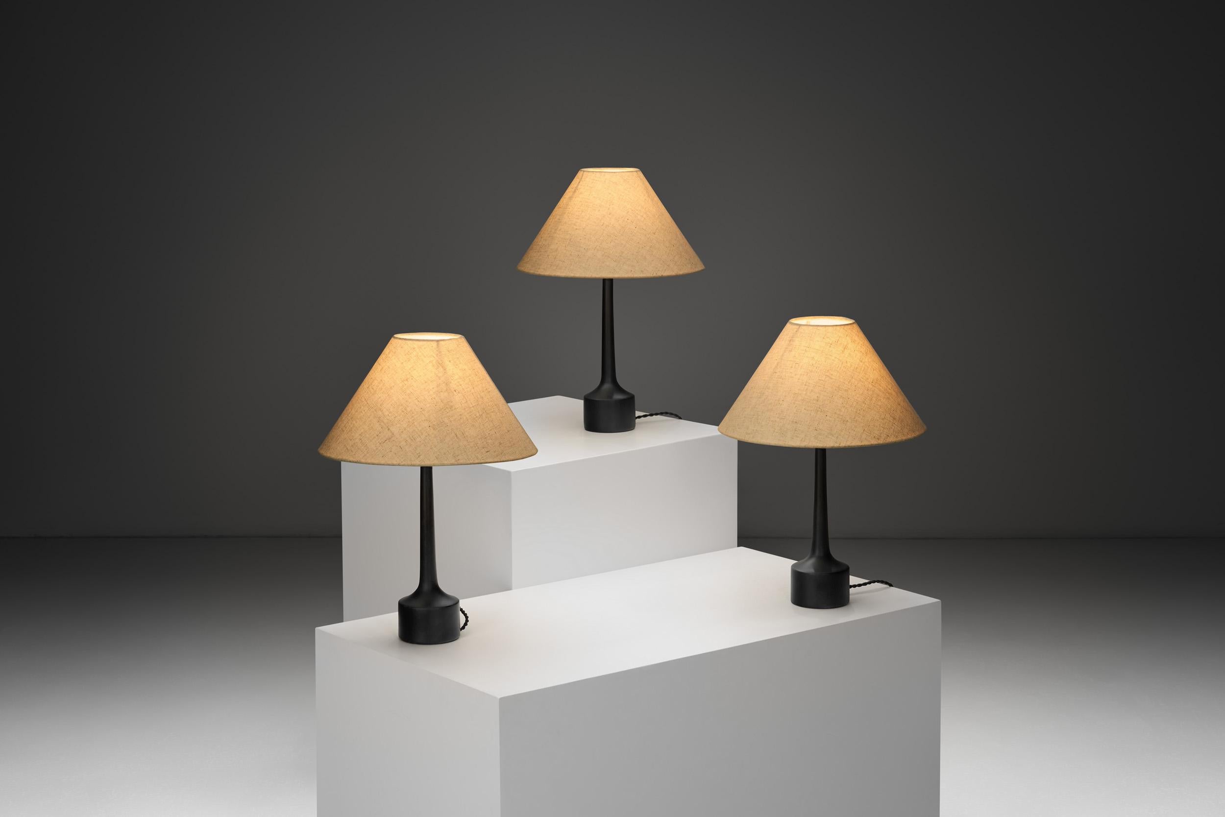 Suédois Ensemble de trois lampes de table Hans-Agne Jakobsson pour Markaryd, Suède 20e siècle en vente
