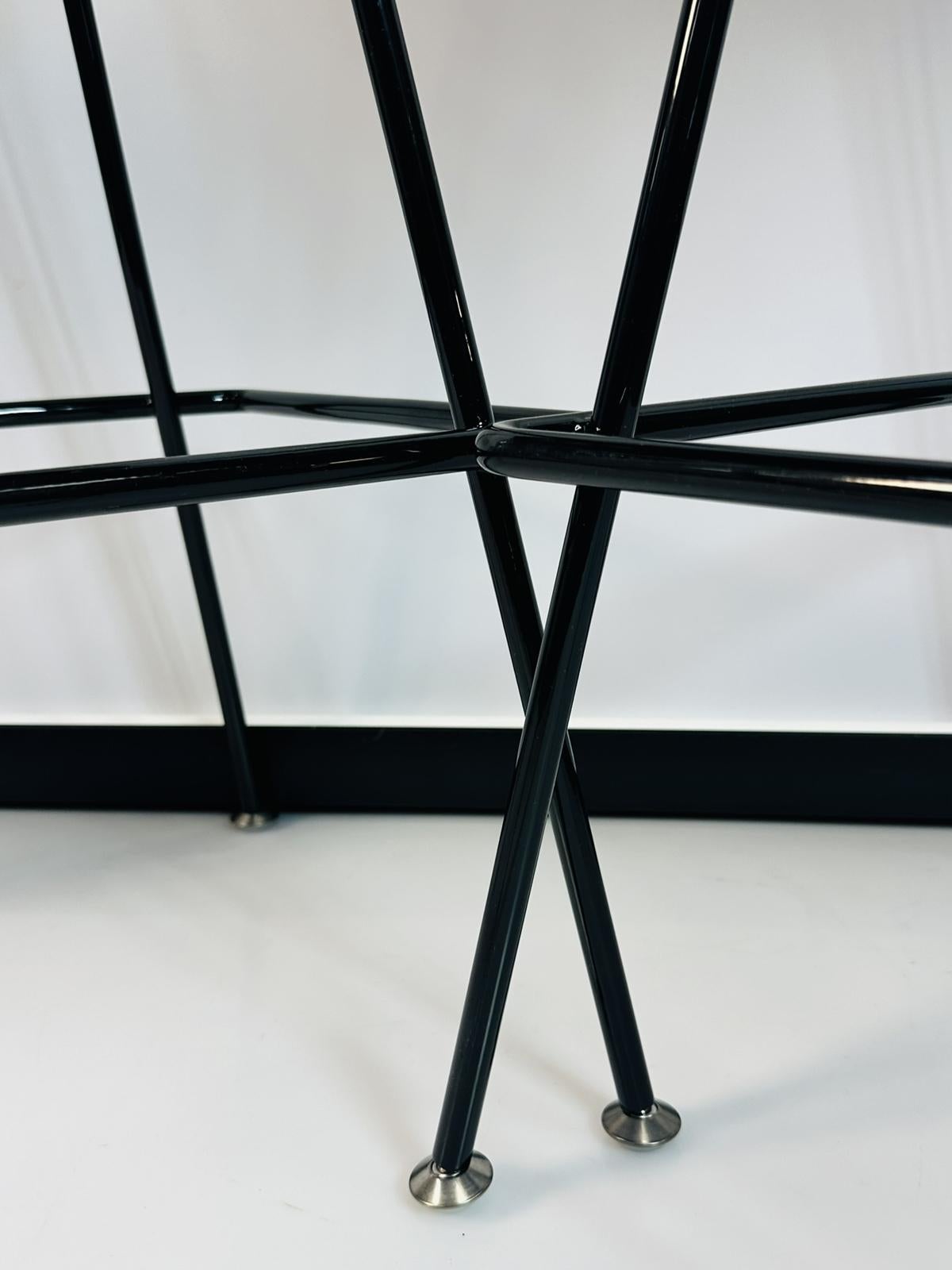 Ensemble de trois tabourets de bar Harry Bertoia pour Knoll, signés et neufs dans leurs boîtes d'origine en vente 4