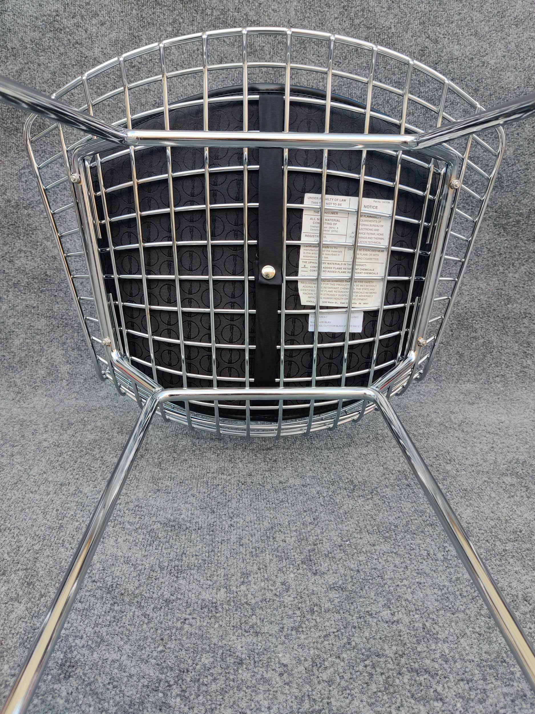 Set of Three Harry Bertoia for Knoll Barstool in Chrome & Black Leatherette For Sale 4