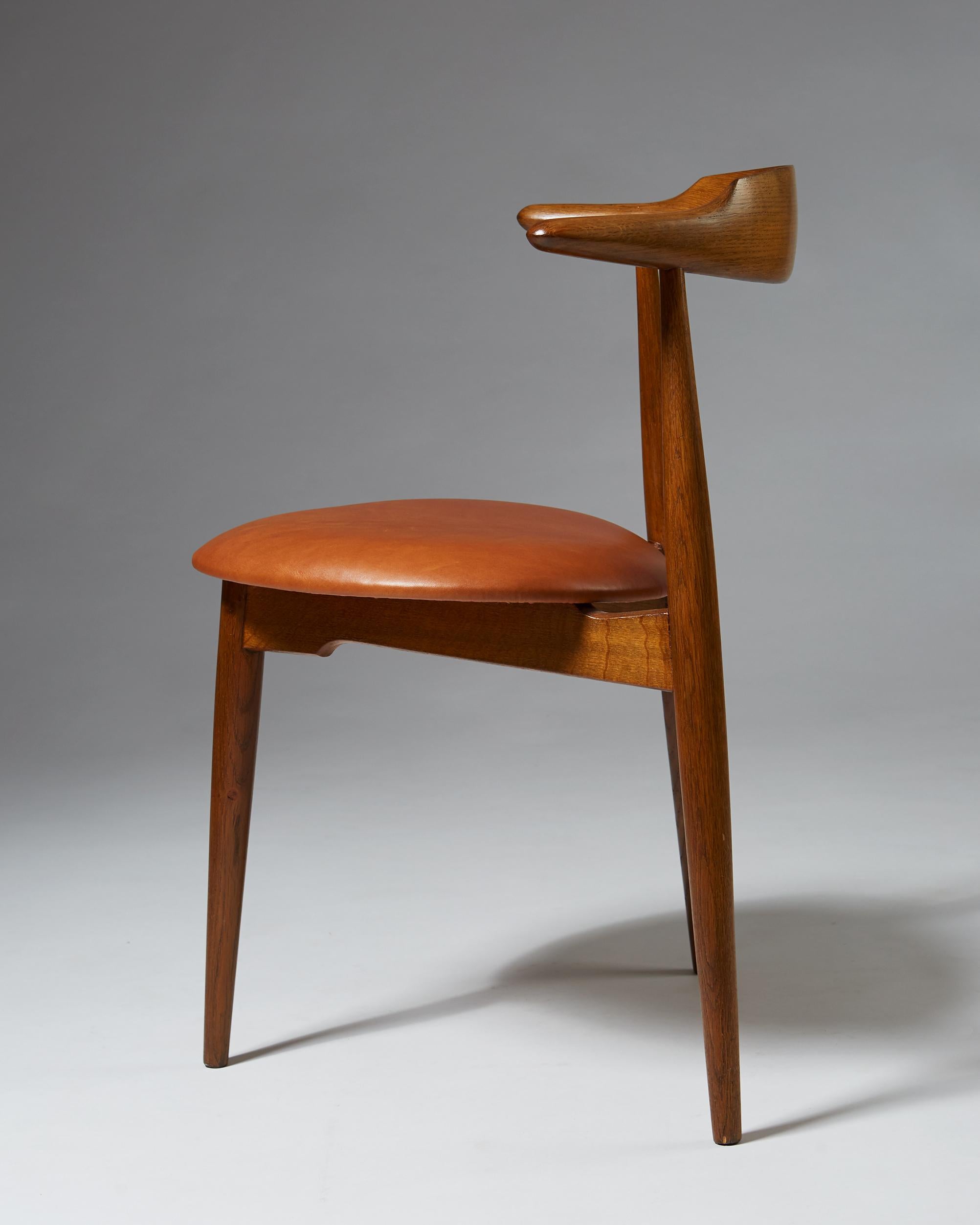 Swedish Set of Three ‘Heart’ Chairs Model 4104 Designed by Hans Wegner for Fritz Hansen