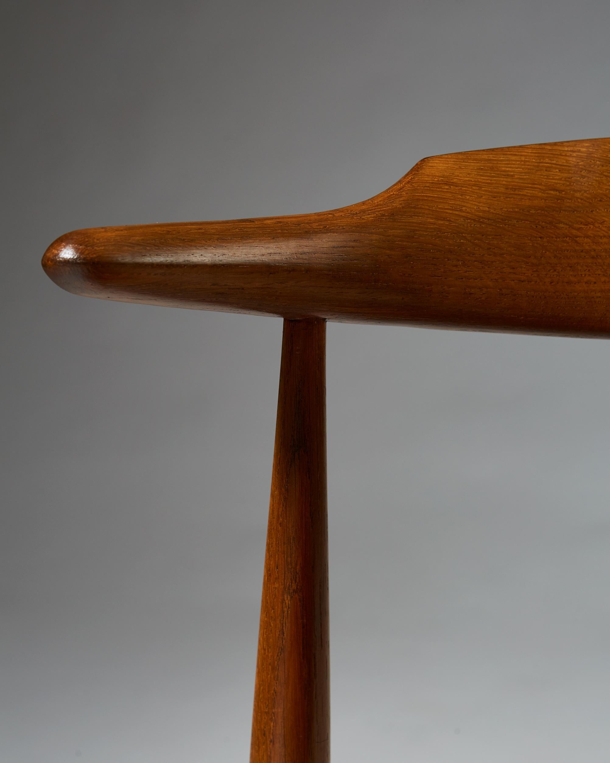 Set of Three ‘Heart’ Chairs Model 4104 Designed by Hans Wegner for Fritz Hansen 1