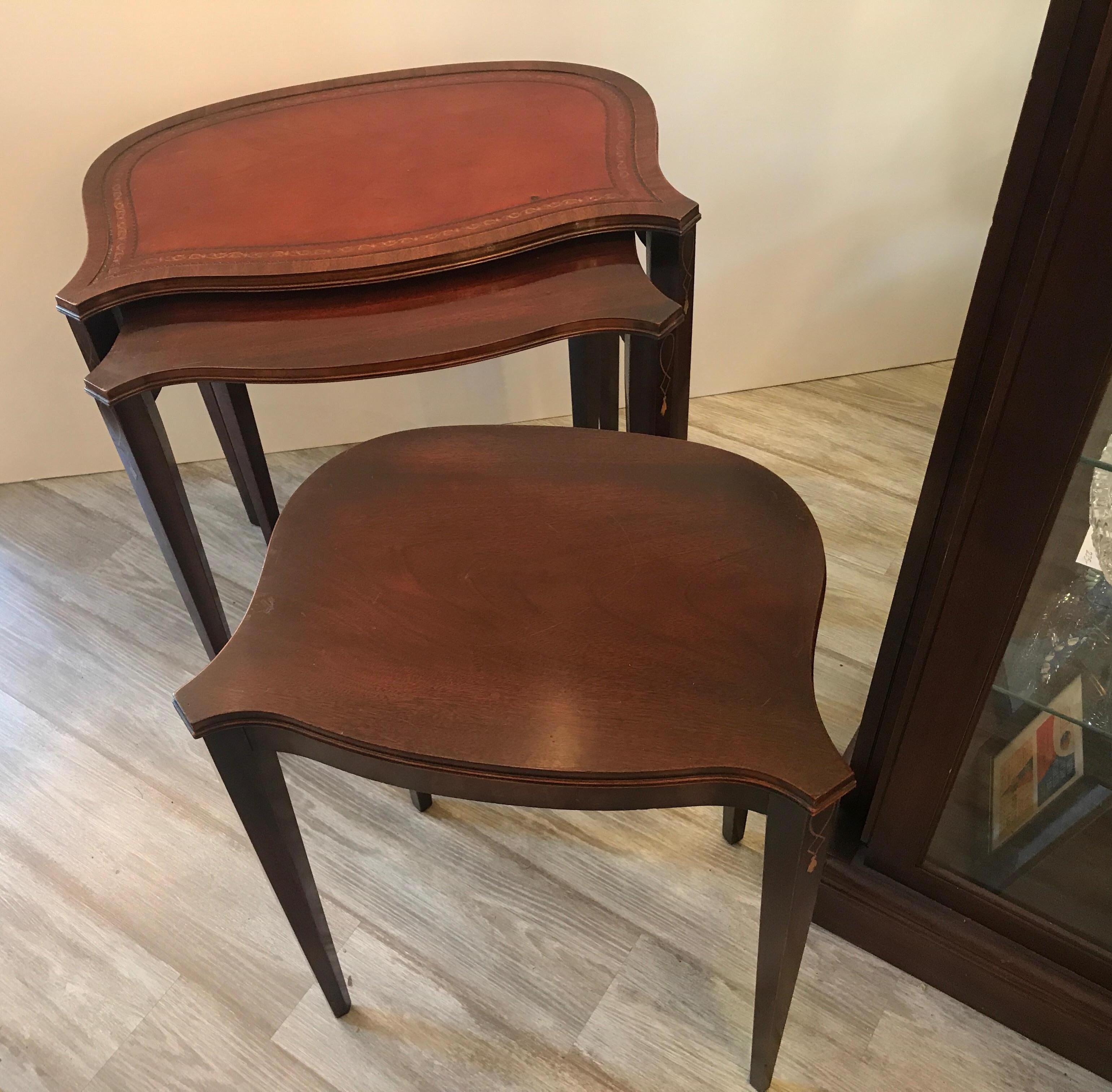 Set of Three Hepplewhite Style Mahogany Nesting Tables 2