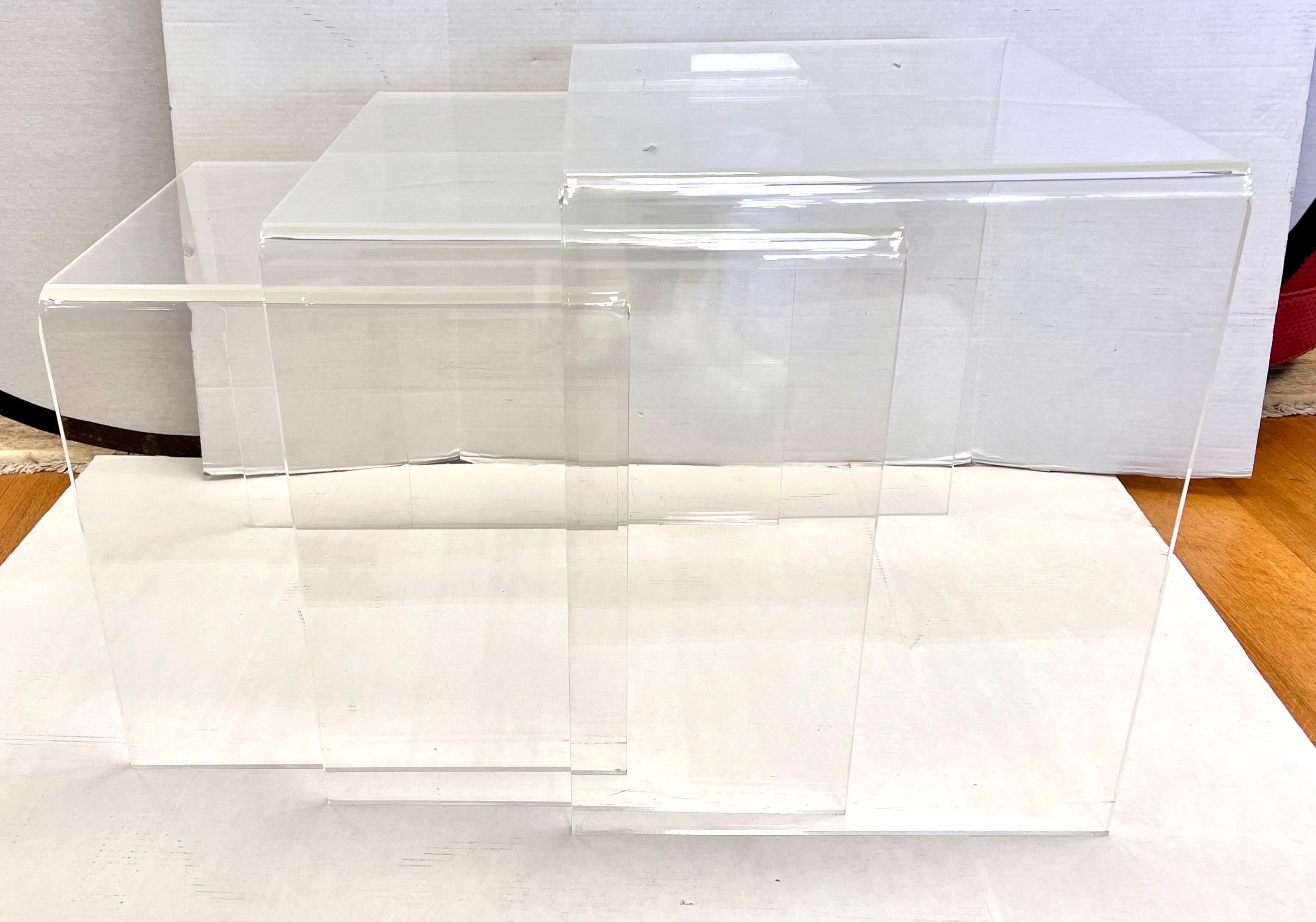 Set of Three Iconic Midcentury Lucite Acrylic Waterfall Nesting Tables In Good Condition In West Hartford, CT
