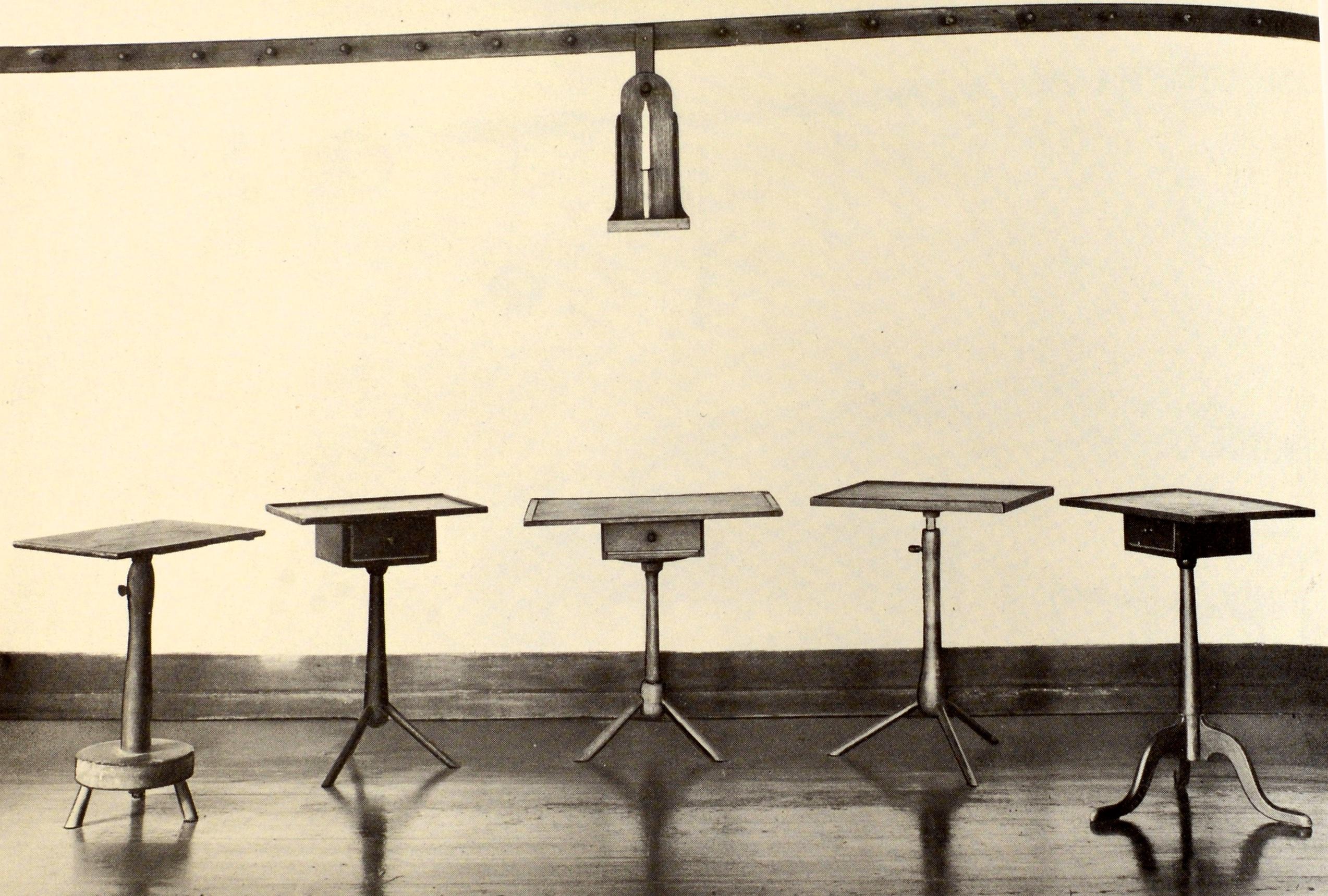 Set von drei wichtigen Schlüsselbüchern über Shaker-Möbel und -Accessoires (20. Jahrhundert) im Angebot