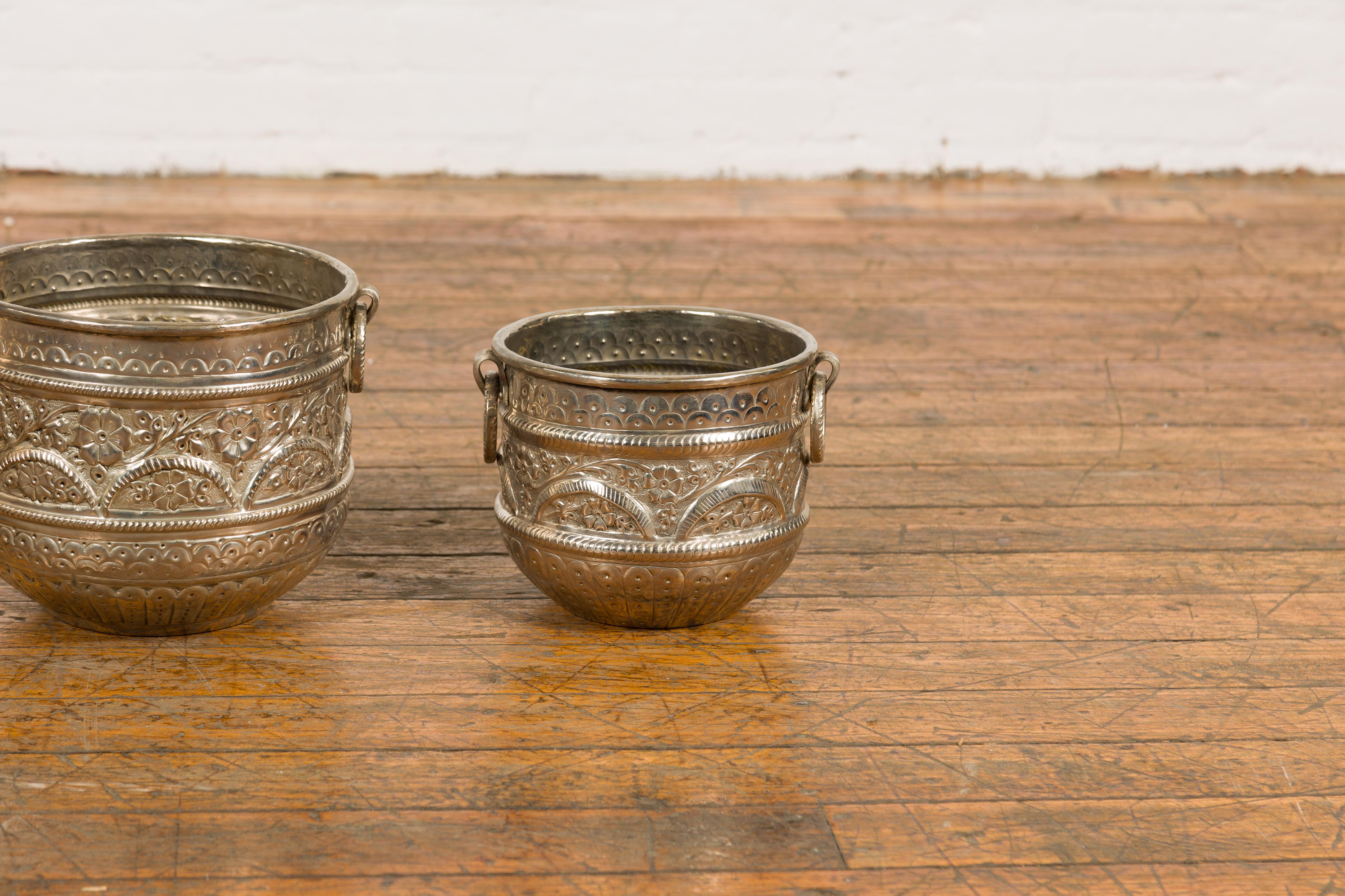 Set of Three Silver Nested Brass Planters In Good Condition For Sale In Yonkers, NY