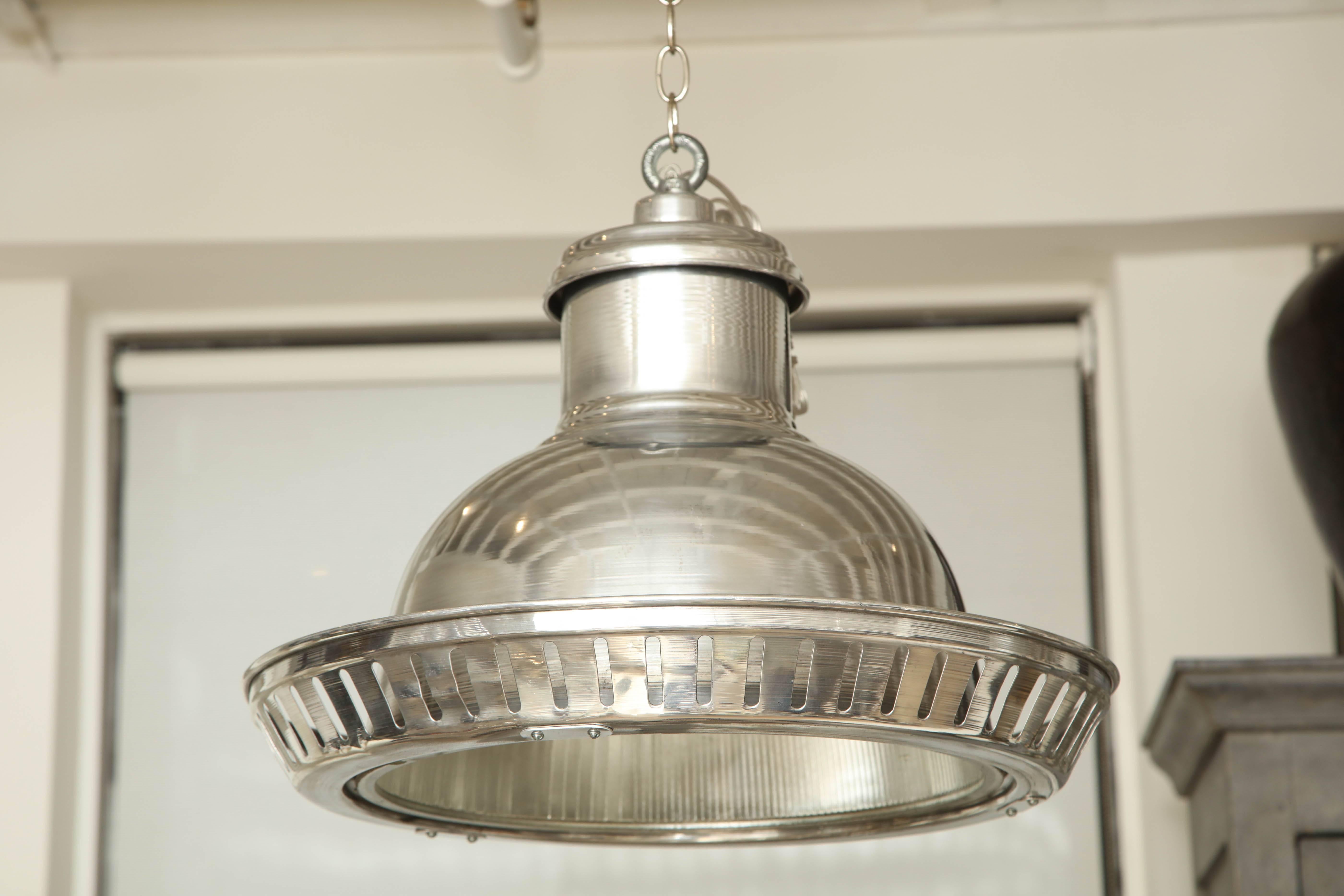 French Set of Three Industrial Aluminium Pendant Lights with Halophane Glass Liners For Sale