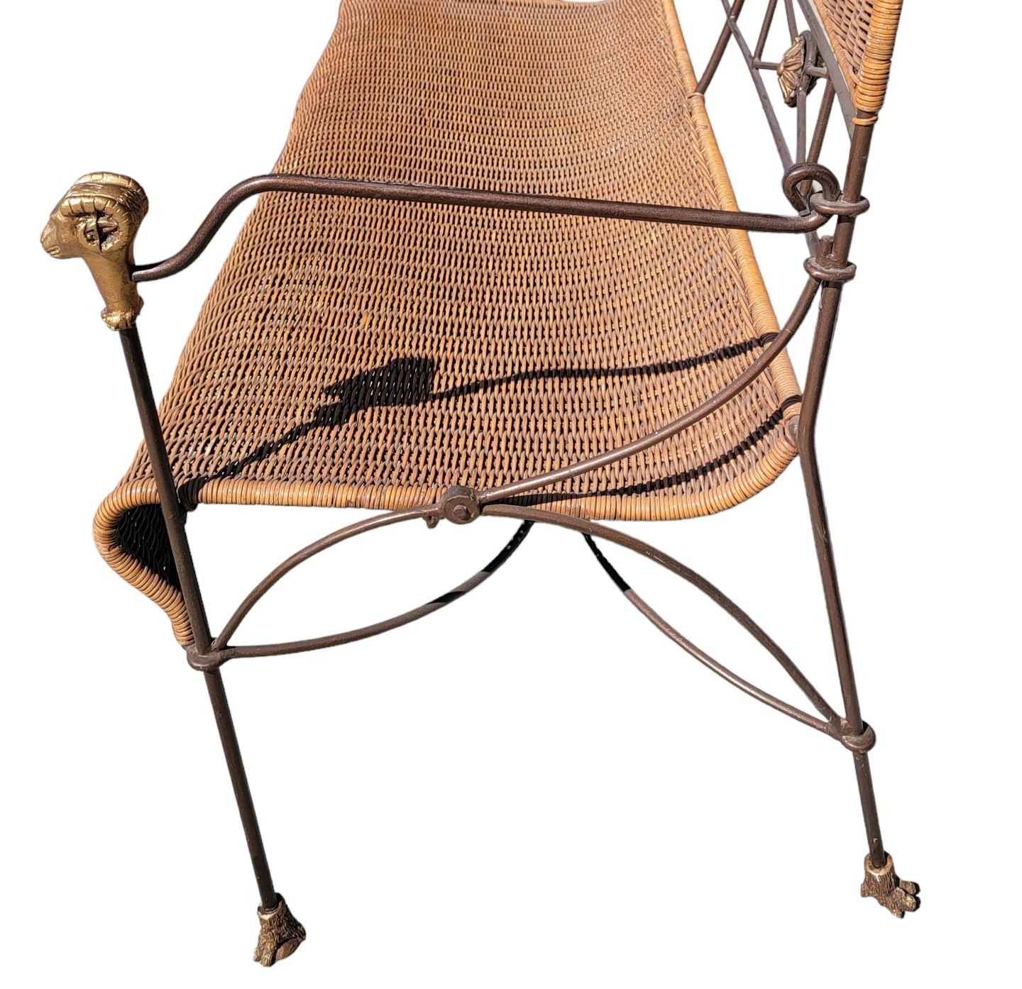 Moderne Ensemble de trois banquettes et chaises en fer et osier de Giacometti  en vente