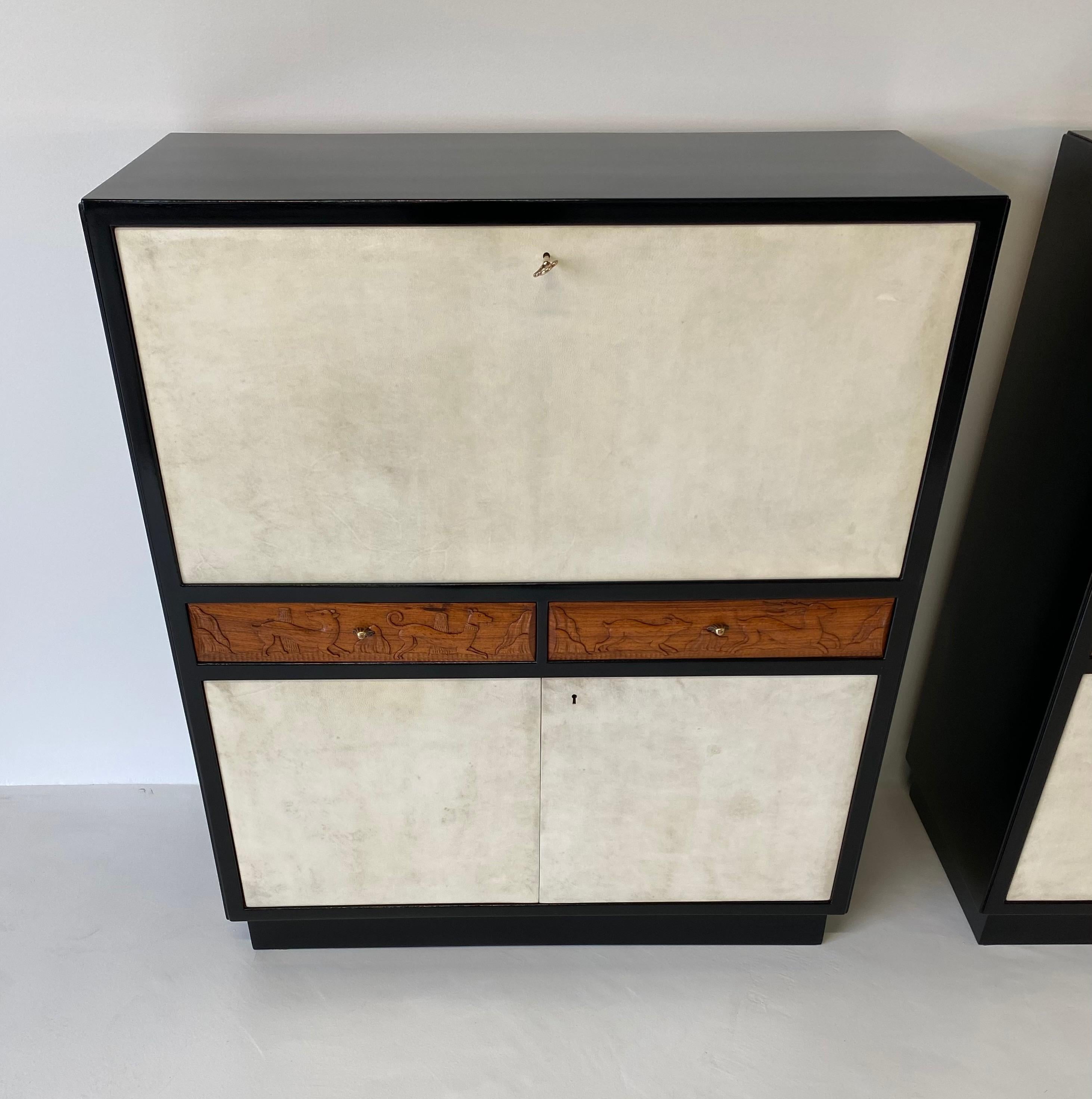 Mid-20th Century Set of Three Italian Art Deco Black and Parchment Cabinet, 1940s