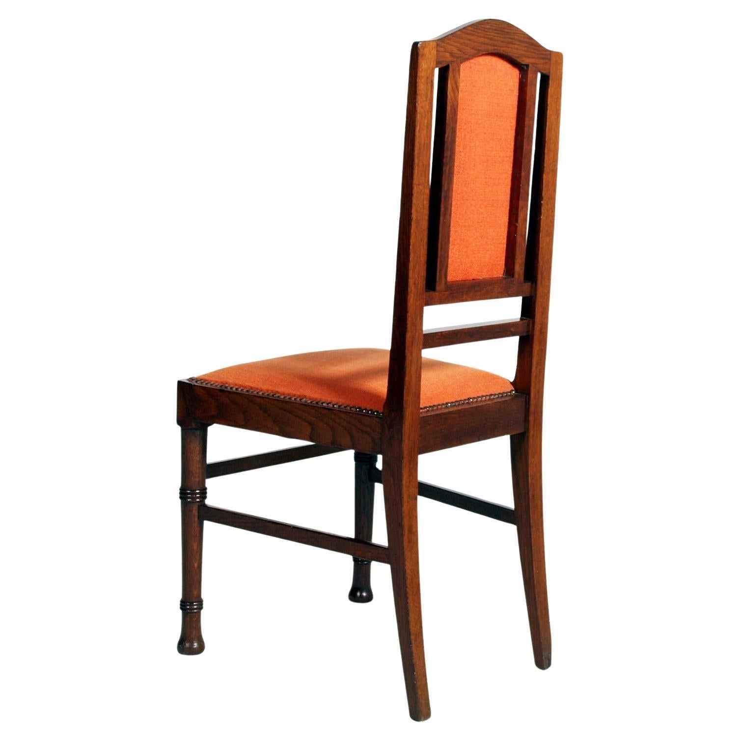 Set of Three Italian Art Deco Walnut Chairs – Desk or Vanity Seating, circa 1930 in vendita 1