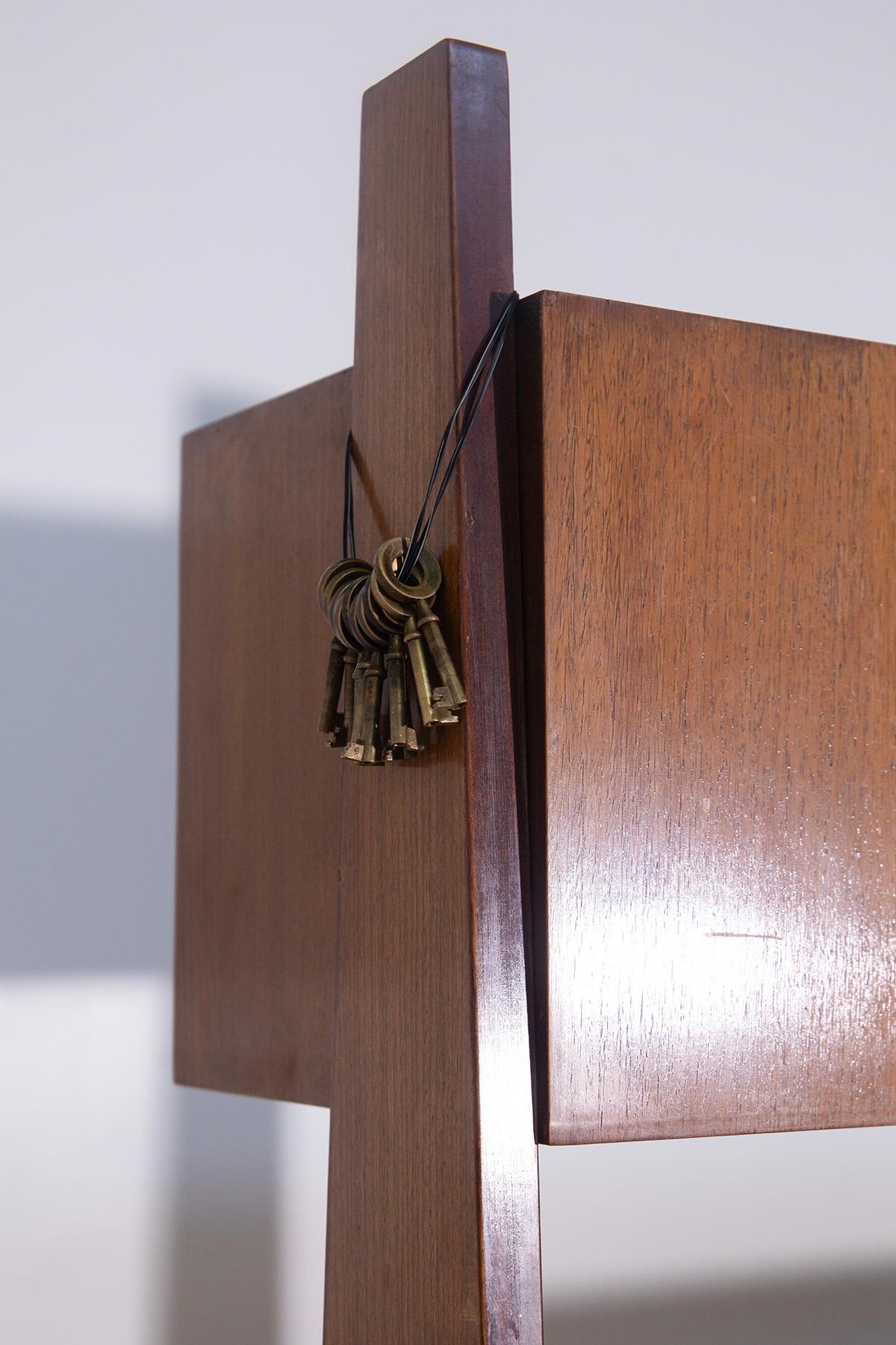 Mid-Century Modern Ensemble de trois bibliothèques italiennes par BBPR avec des détails en laiton et en verre en vente