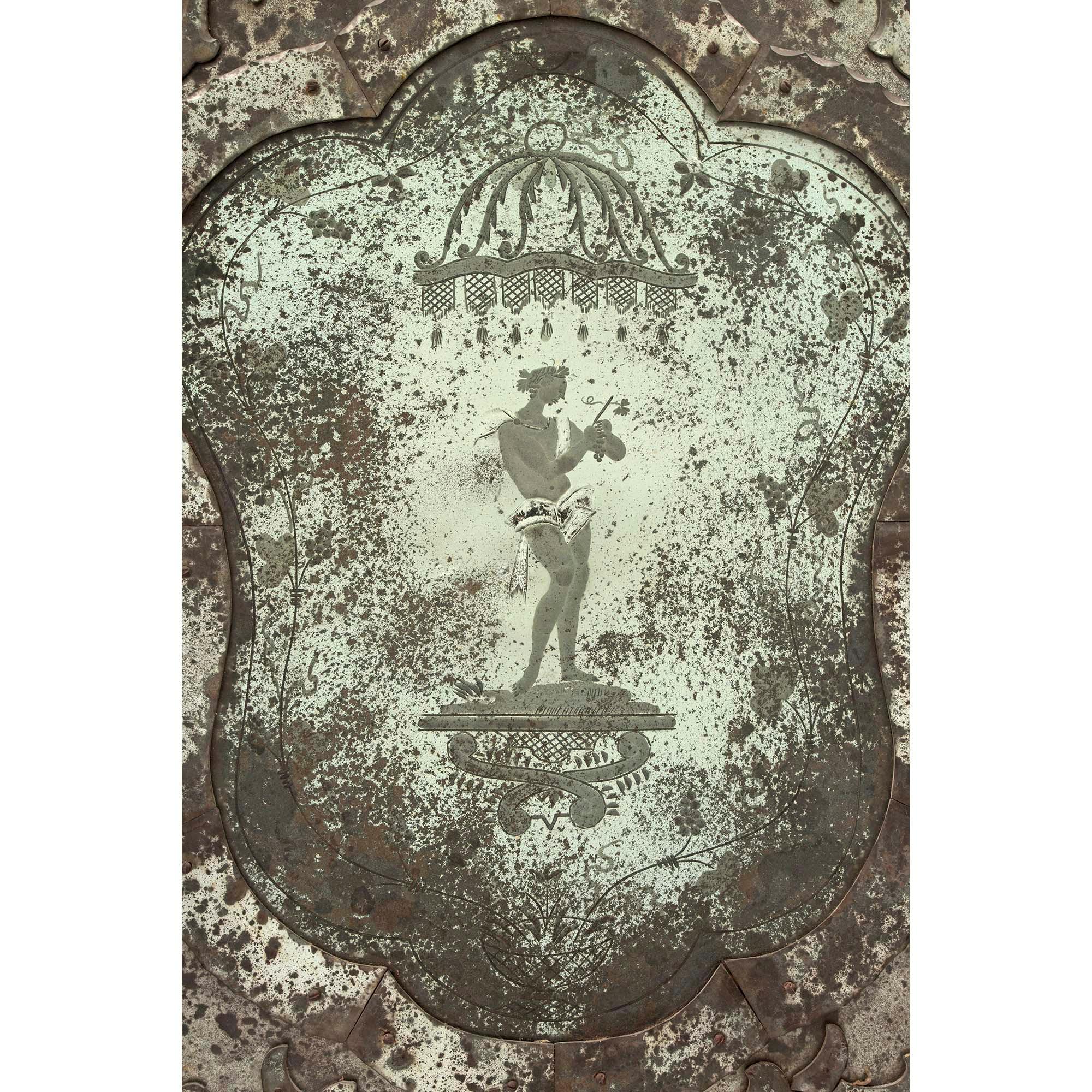 Set of Three Italian Early 19th Century Venetian Etched Mirrors For Sale 4