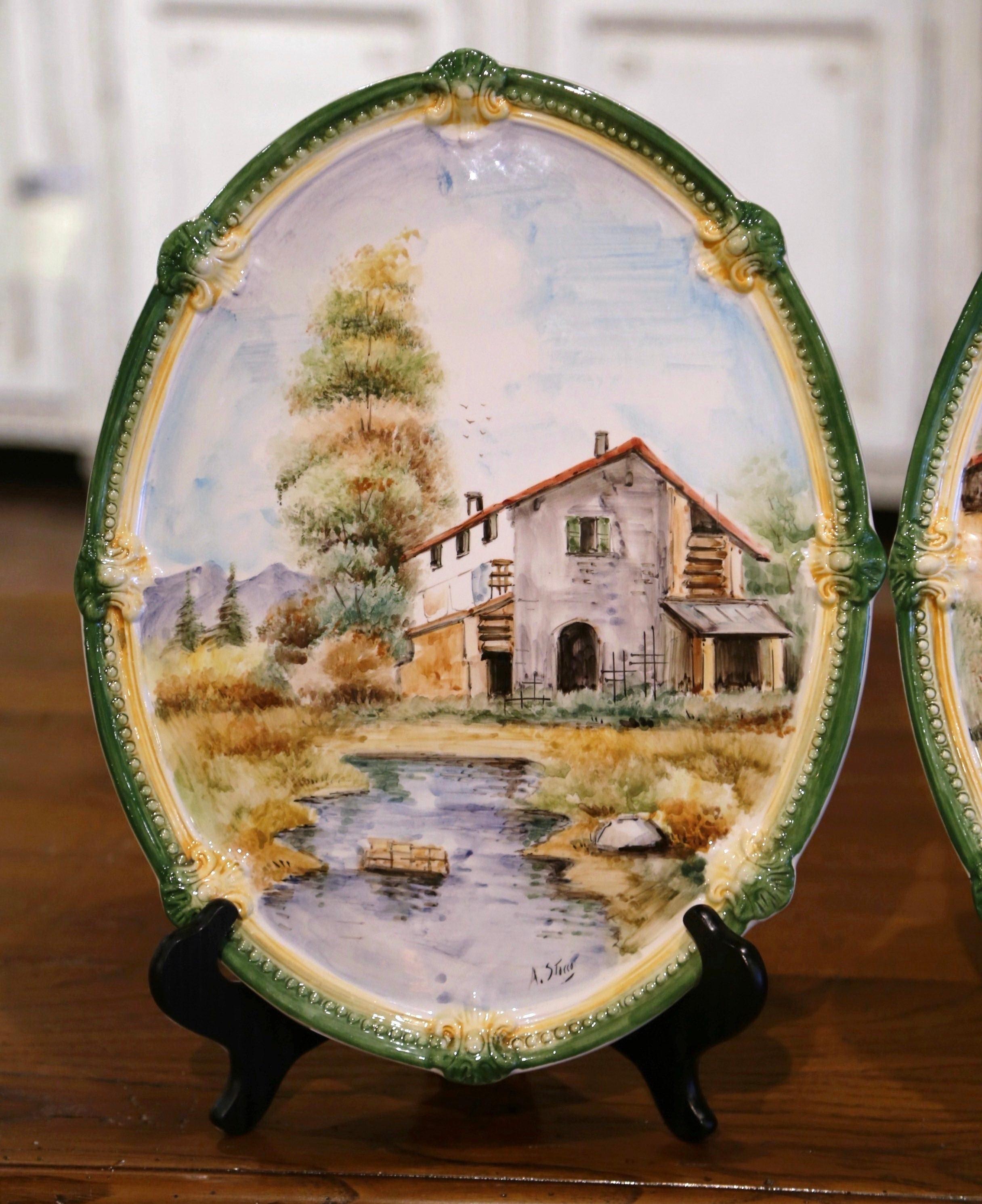 Hand-Crafted Set of Three Italian Hand Painted Faience Oval Decorative Wall Plaques For Sale
