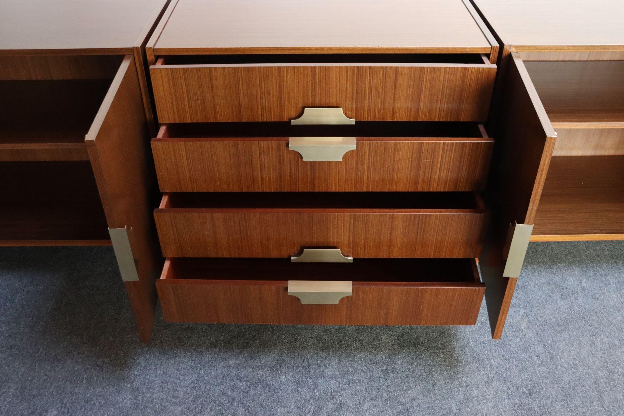Alluminio Set di tre armadi / cassapanche in mogano modernista di Longato Arredamenti in vendita