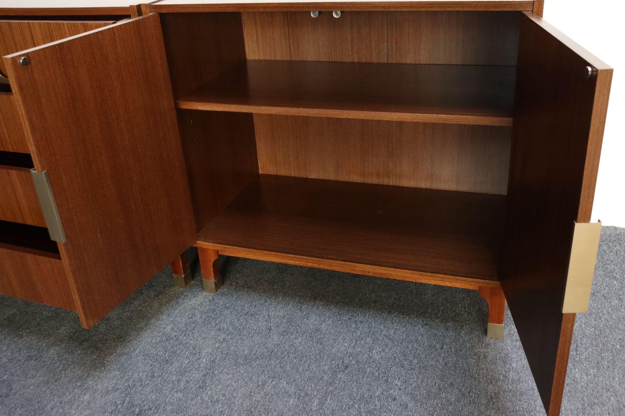 Set di tre armadi / cassapanche in mogano modernista di Longato Arredamenti in vendita 1