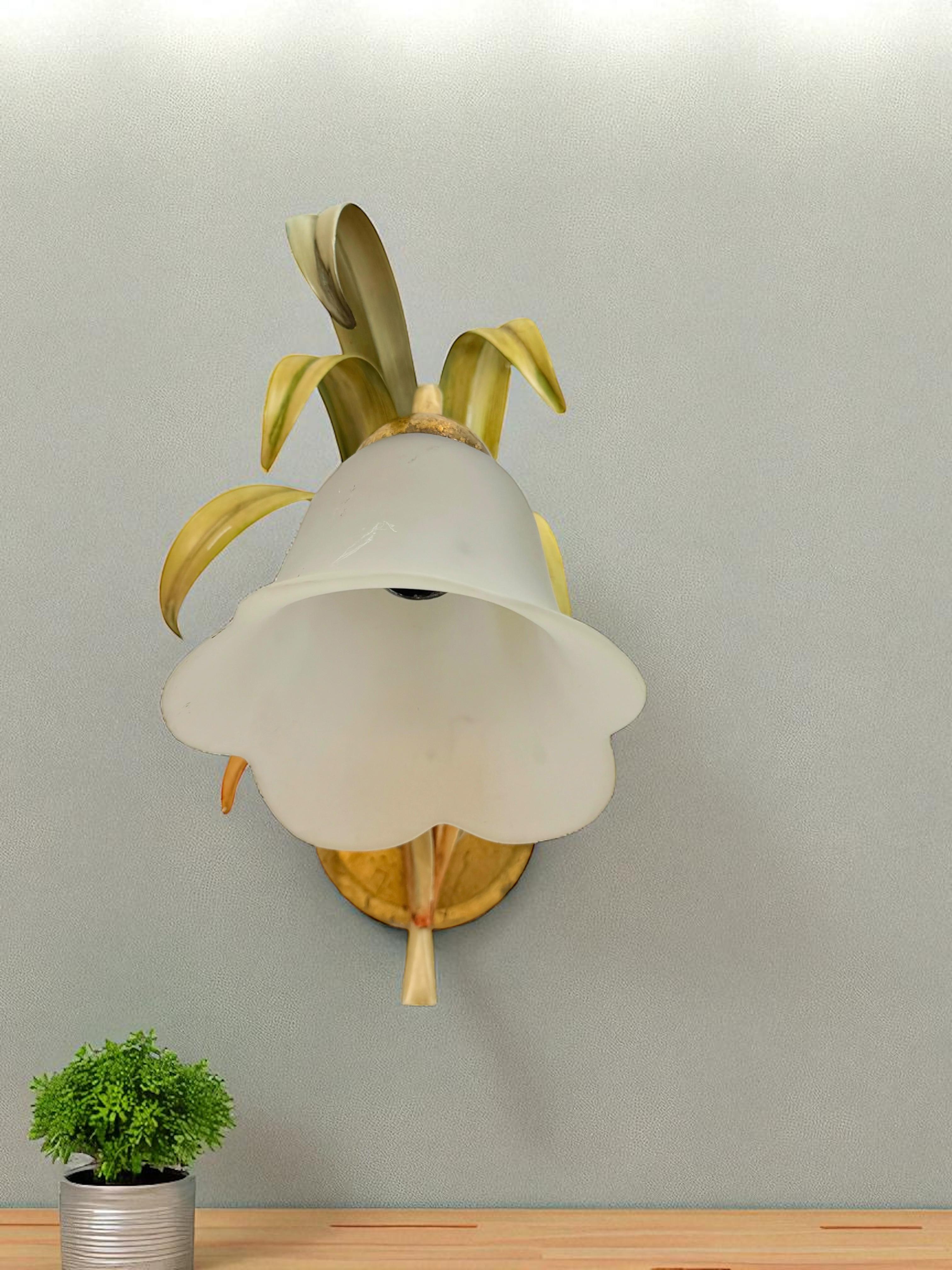 Set of Three Italian Tole Florentine Florence Sconce, vintage 1970s For Sale 4