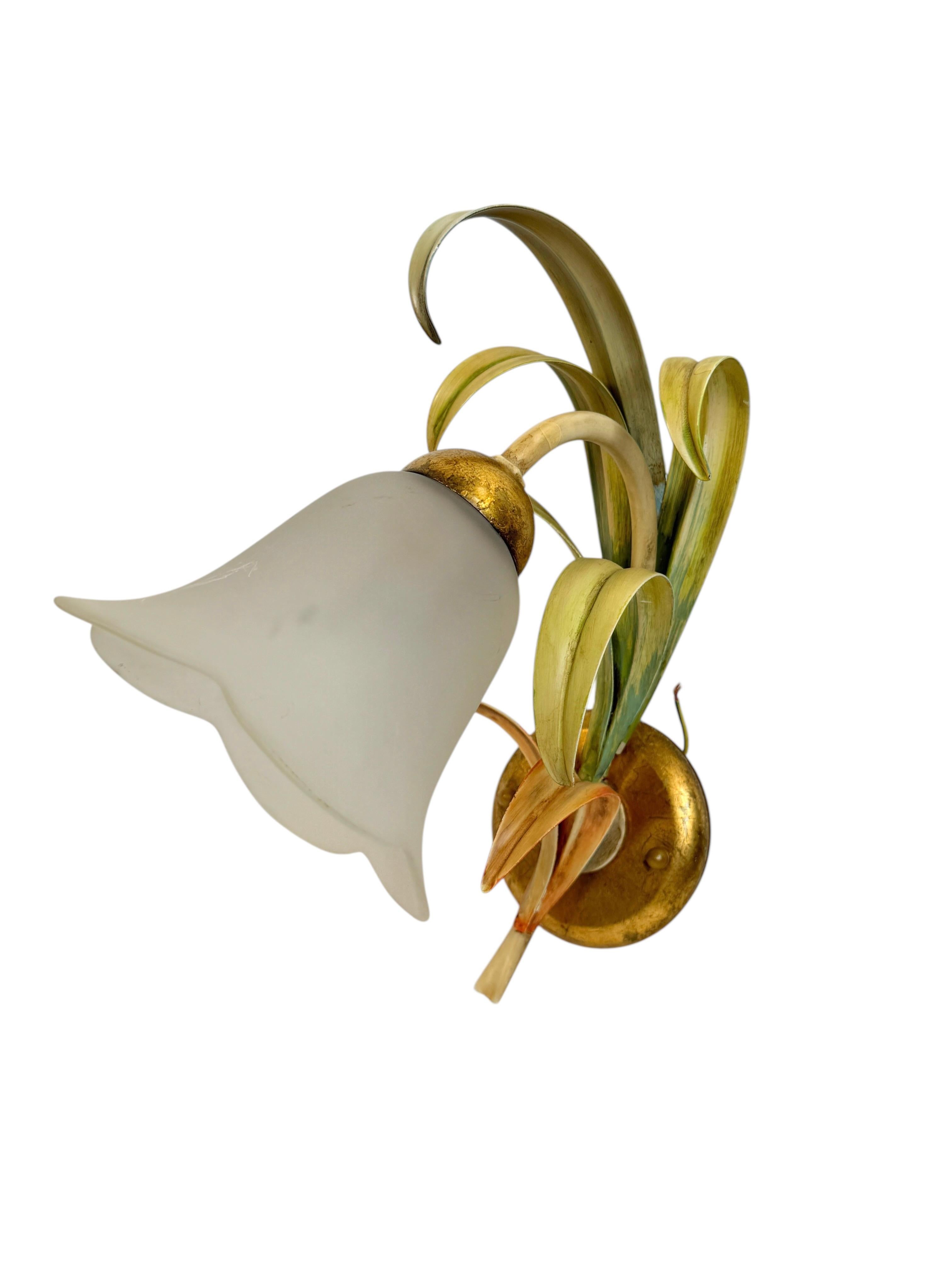 Hollywood Regency Set of Three Italian Tole Florentine Florence Sconce, vintage 1970s For Sale